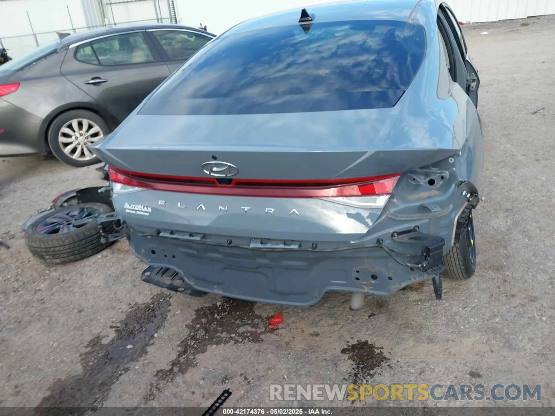 17 fotografías del automóvil dañado KMHLM4AGXNU318692 HYUNDAI ELANTRA 2022