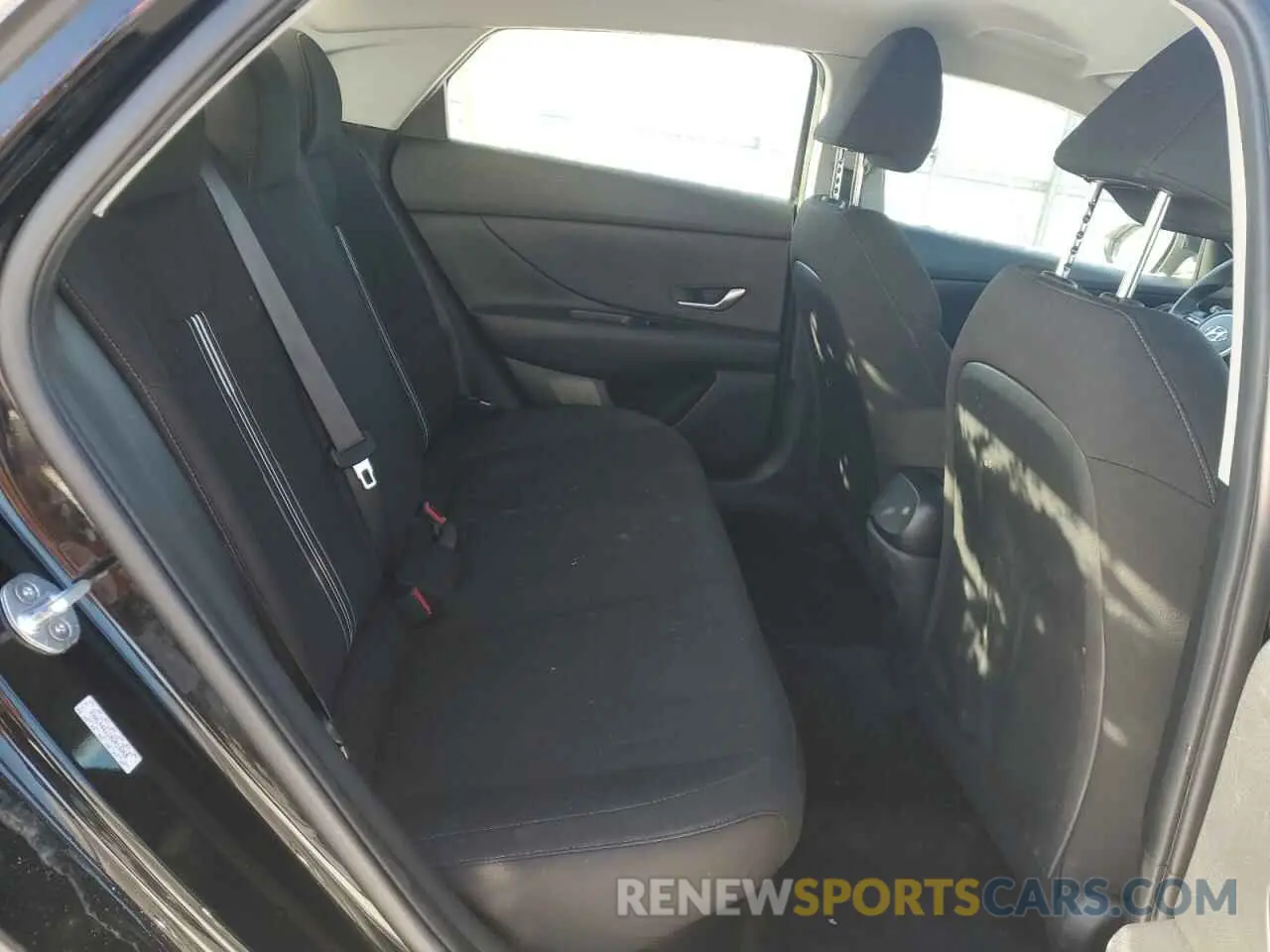10 fotografías del automóvil dañado KMHLM4AJ1NU013268 HYUNDAI ELANTRA 2022