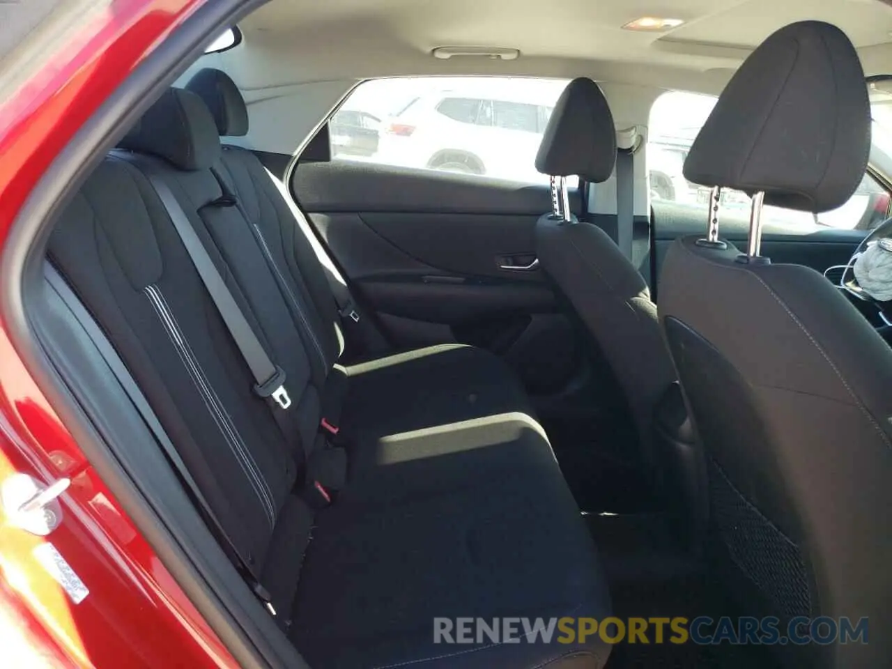 10 fotografías del automóvil dañado KMHLN4AG4NU363821 HYUNDAI ELANTRA 2022