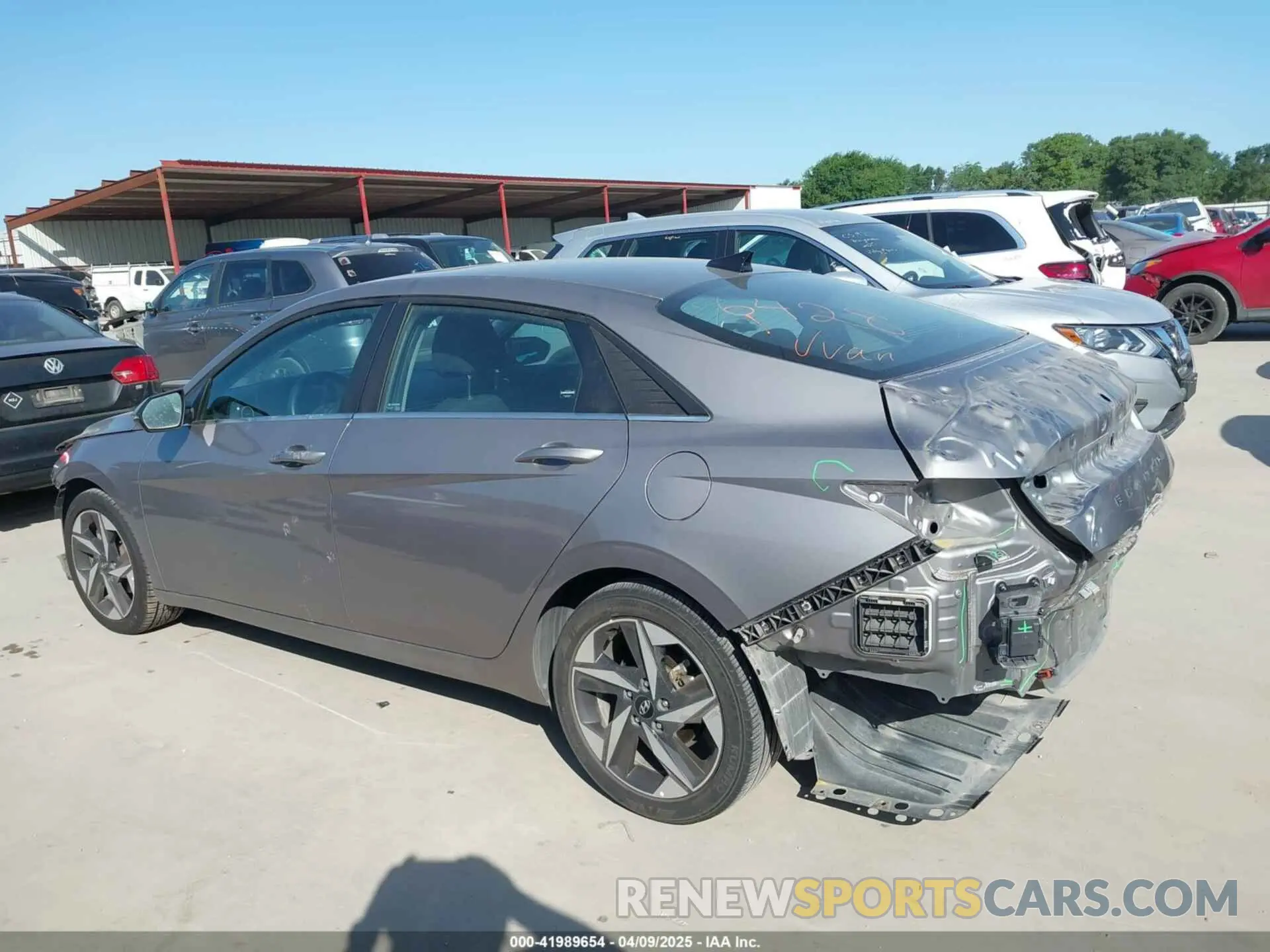 15 fotografías del automóvil dañado KMHLN4AG5NU357557 HYUNDAI ELANTRA 2022