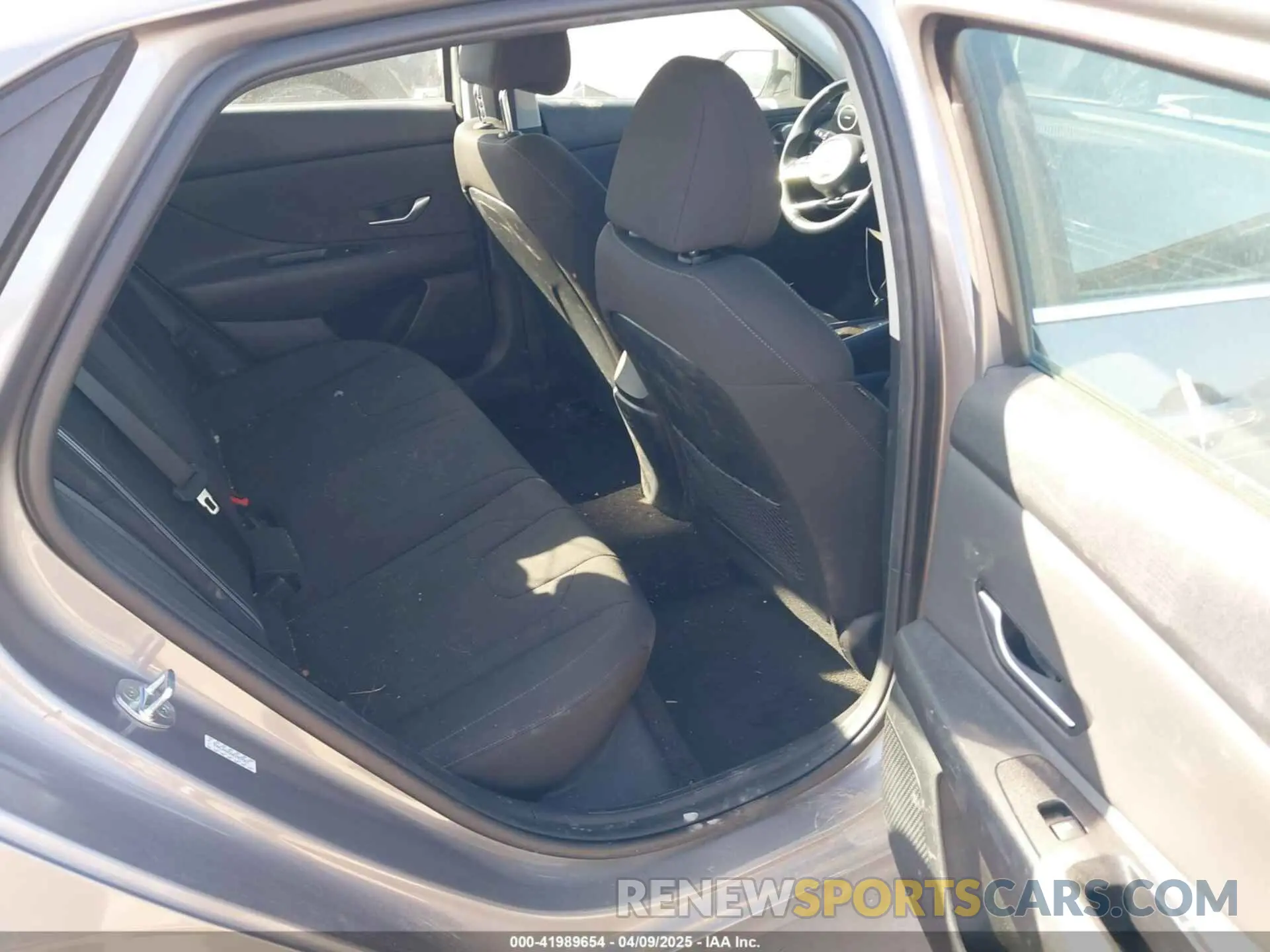8 fotografías del automóvil dañado KMHLN4AG5NU357557 HYUNDAI ELANTRA 2022