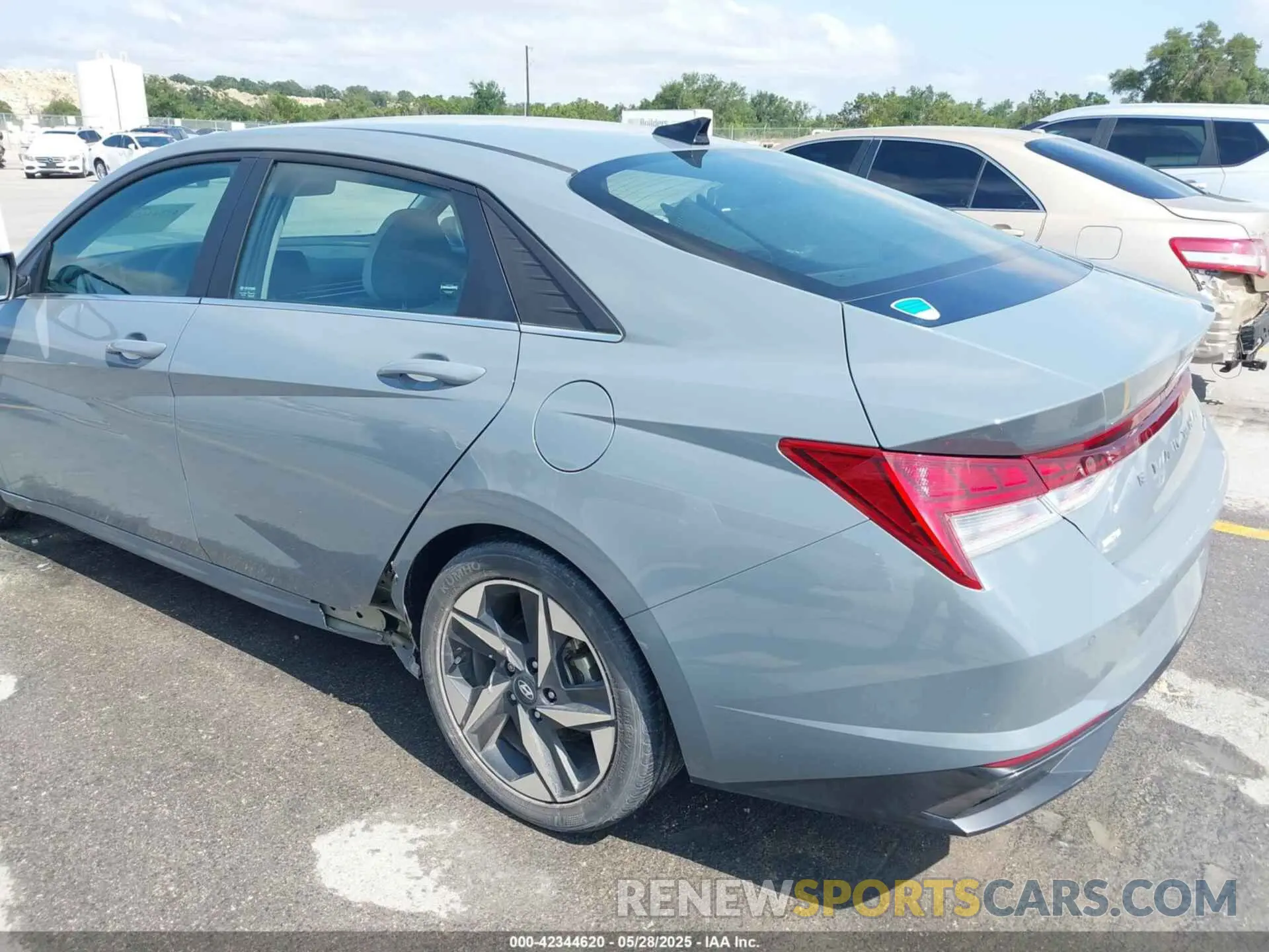 18 fotografías del automóvil dañado KMHLP4AG7NU342665 HYUNDAI ELANTRA 2022