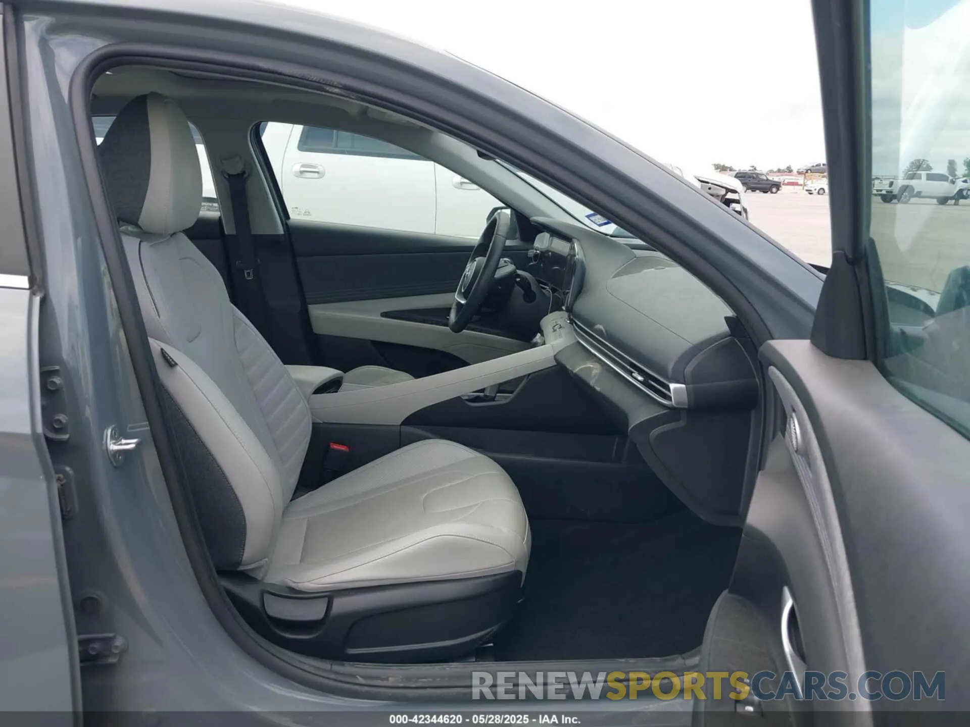 5 fotografías del automóvil dañado KMHLP4AG7NU342665 HYUNDAI ELANTRA 2022