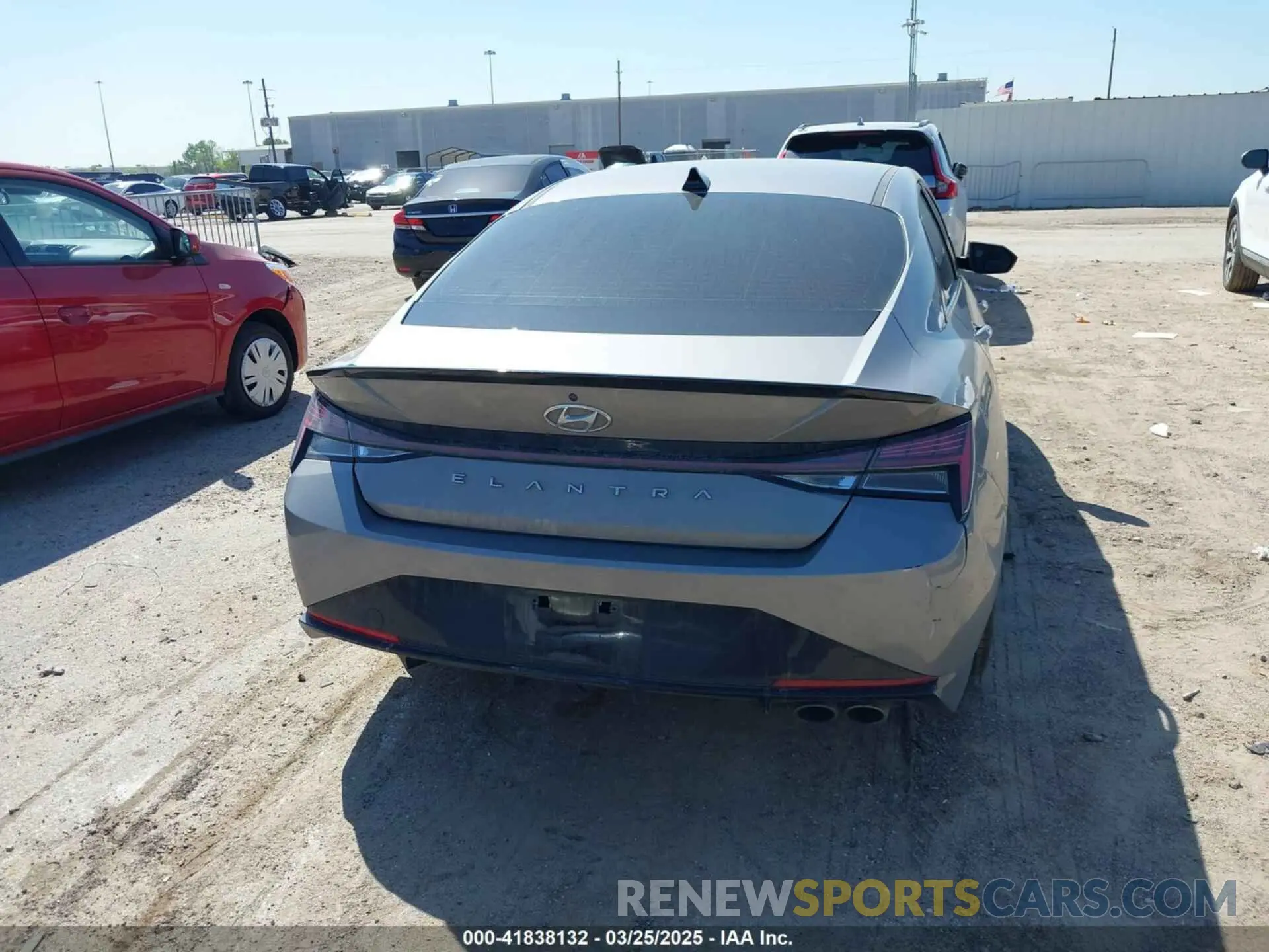 17 fotografías del automóvil dañado KMHLR4AF7NU346961 HYUNDAI ELANTRA 2022