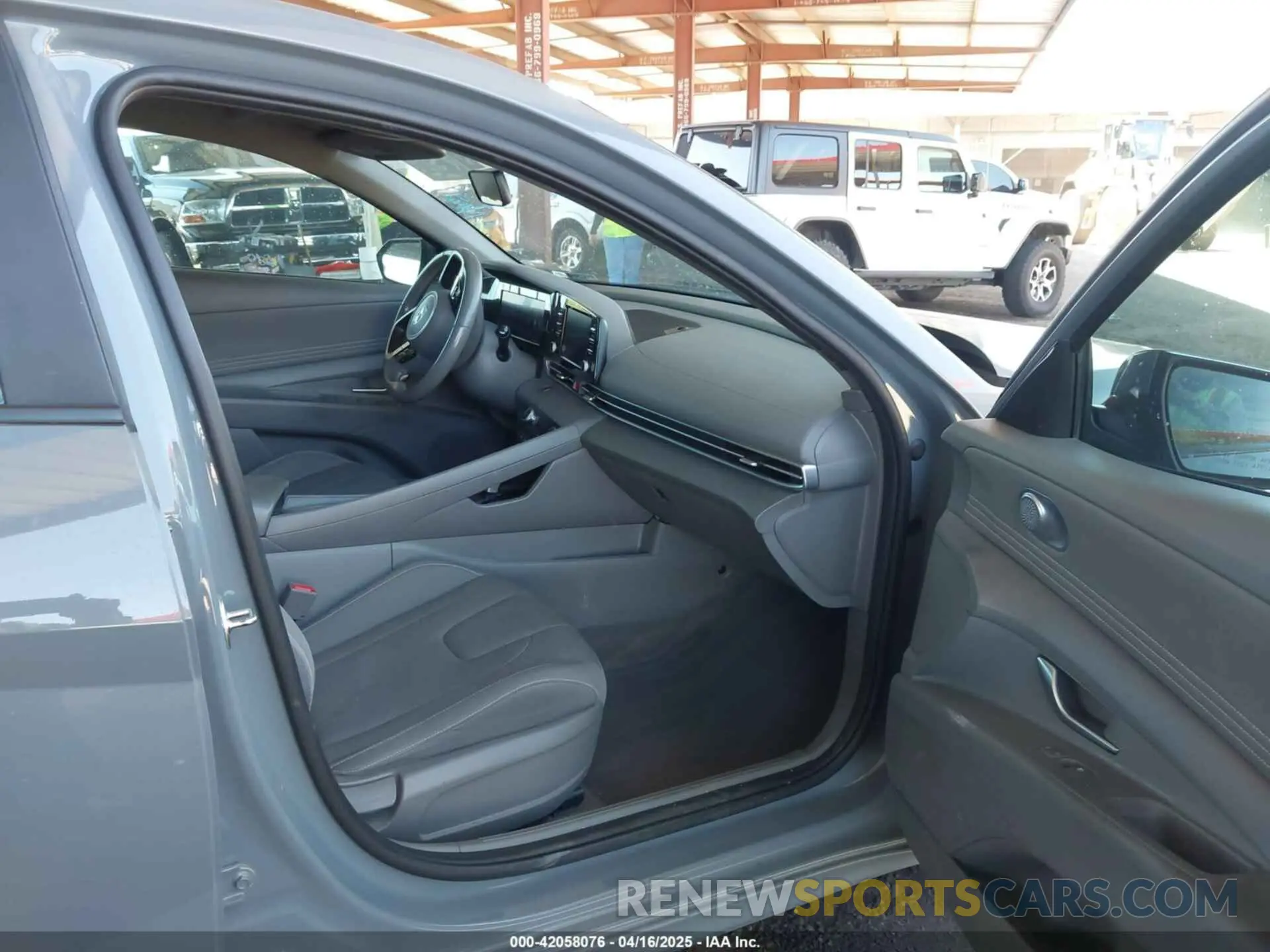 5 fotografías del automóvil dañado KMHLS4AG6NU216943 HYUNDAI ELANTRA 2022