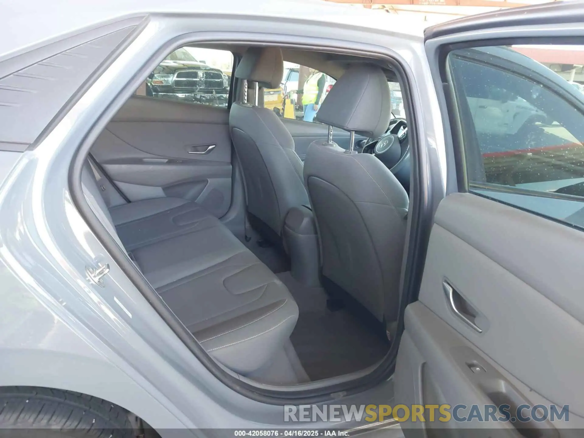 8 fotografías del automóvil dañado KMHLS4AG6NU216943 HYUNDAI ELANTRA 2022