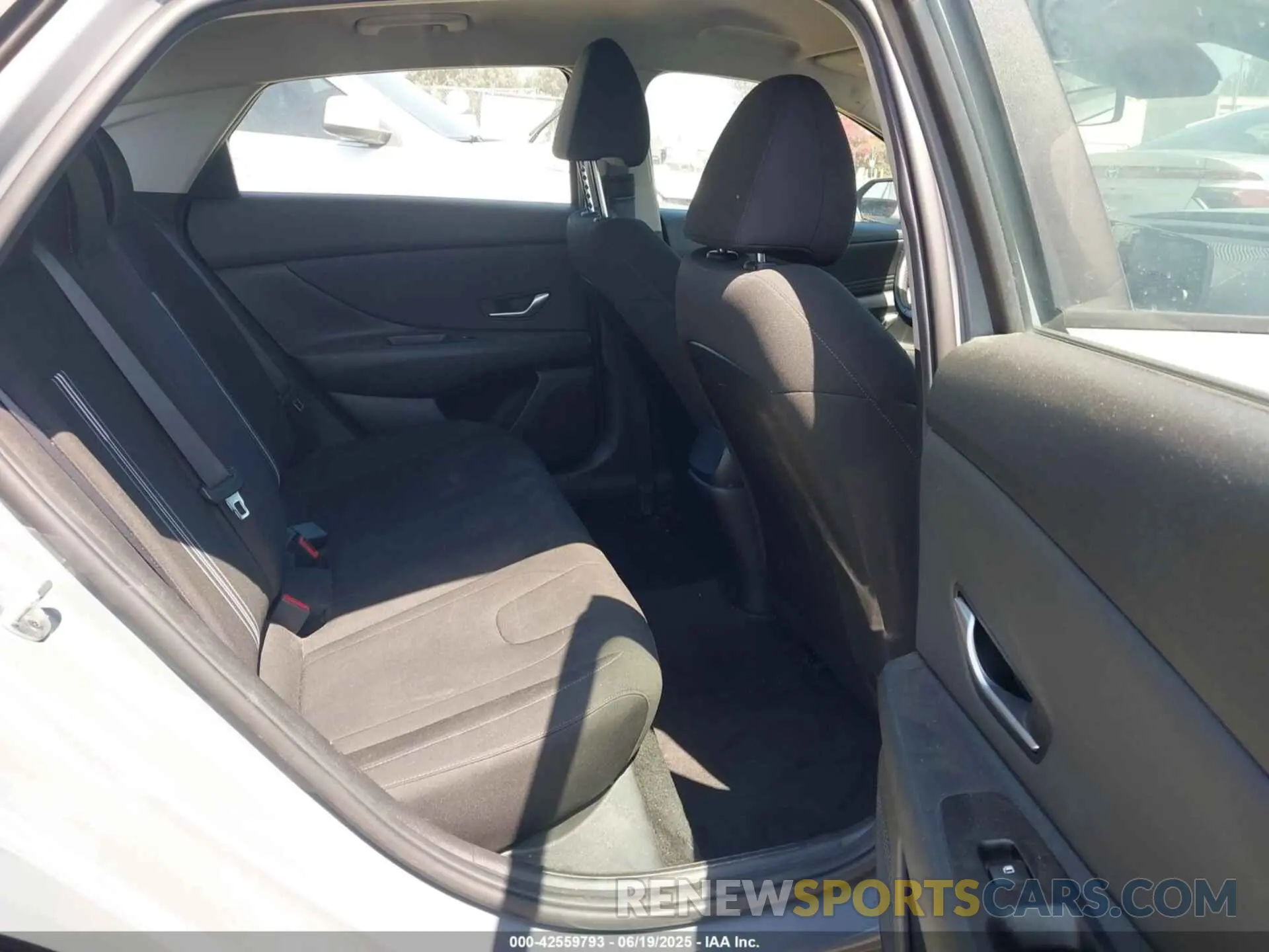 8 fotografías del automóvil dañado KMHLS4AG7NU217969 HYUNDAI ELANTRA 2022
