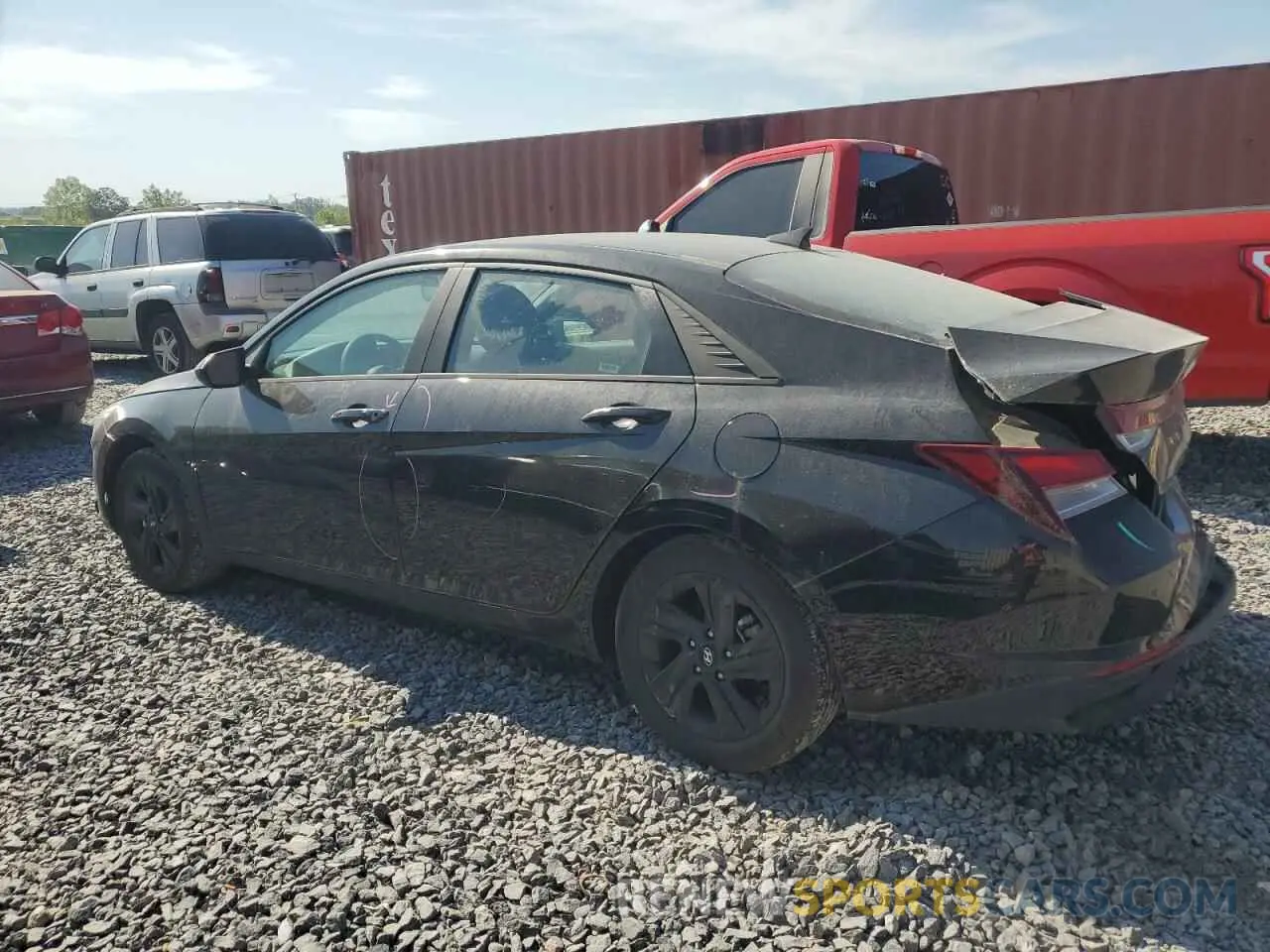 2 fotografías del automóvil dañado 5NPLM4AG0PH103453 HYUNDAI ELANTRA 2023