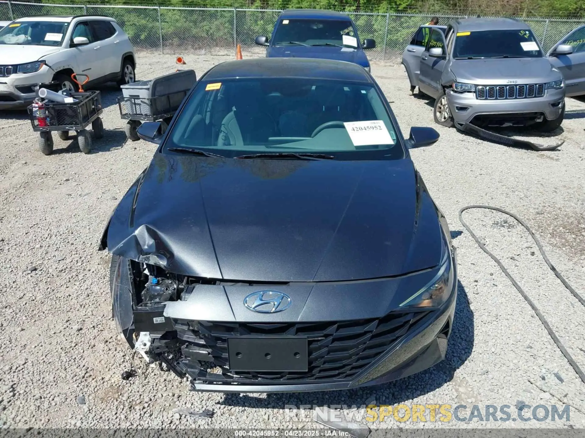 12 fotografías del automóvil dañado 5NPLM4AG0PH104487 HYUNDAI ELANTRA 2023