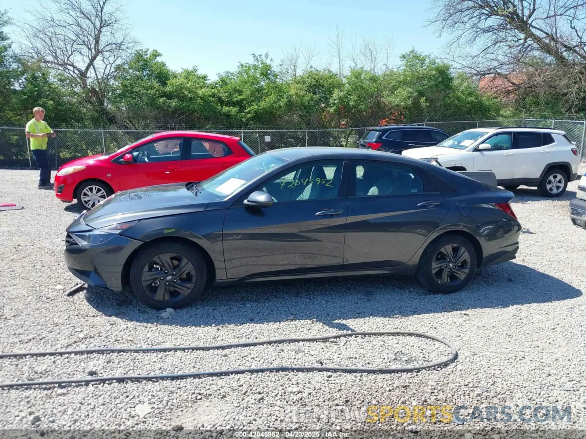 14 fotografías del automóvil dañado 5NPLM4AG0PH104487 HYUNDAI ELANTRA 2023