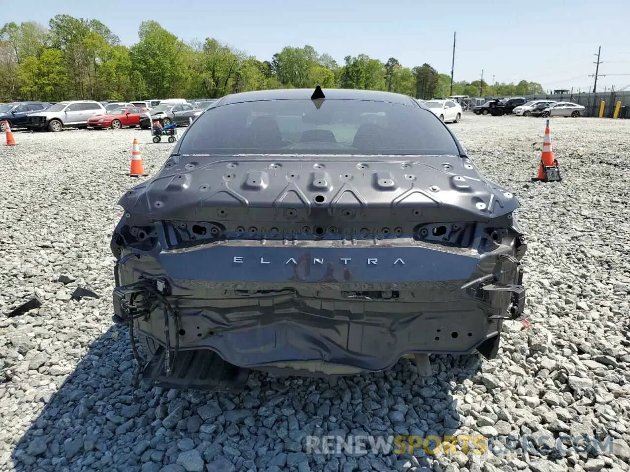 6 fotografías del automóvil dañado 5NPLM4AG0PH113335 HYUNDAI ELANTRA 2023