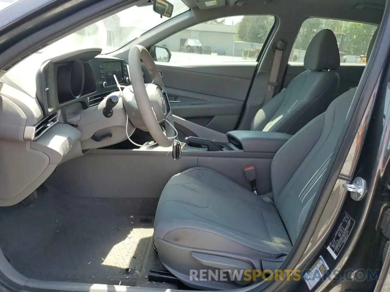7 fotografías del automóvil dañado 5NPLM4AG0PH113335 HYUNDAI ELANTRA 2023