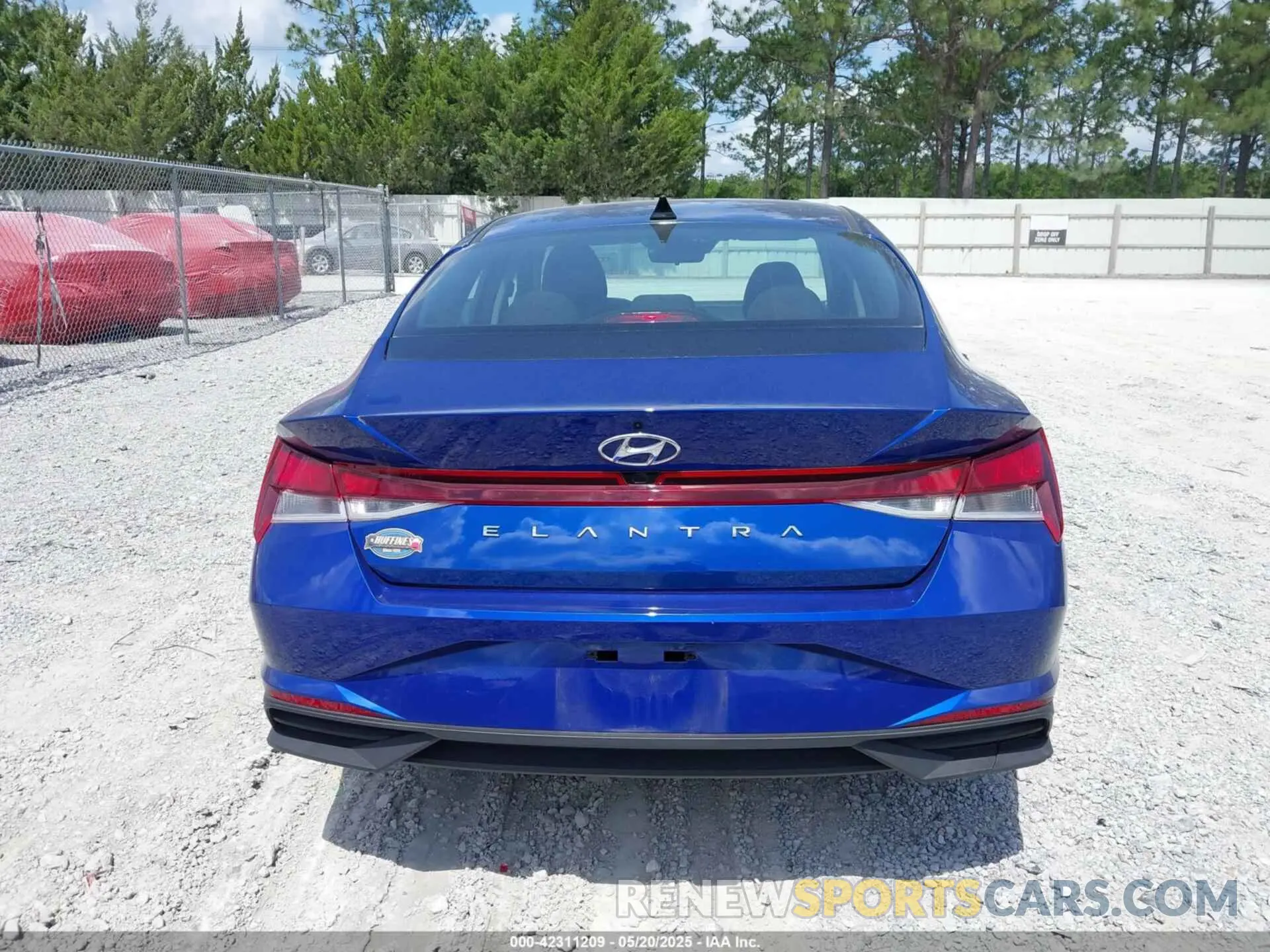 16 fotografías del automóvil dañado 5NPLM4AG0PH117112 HYUNDAI ELANTRA 2023