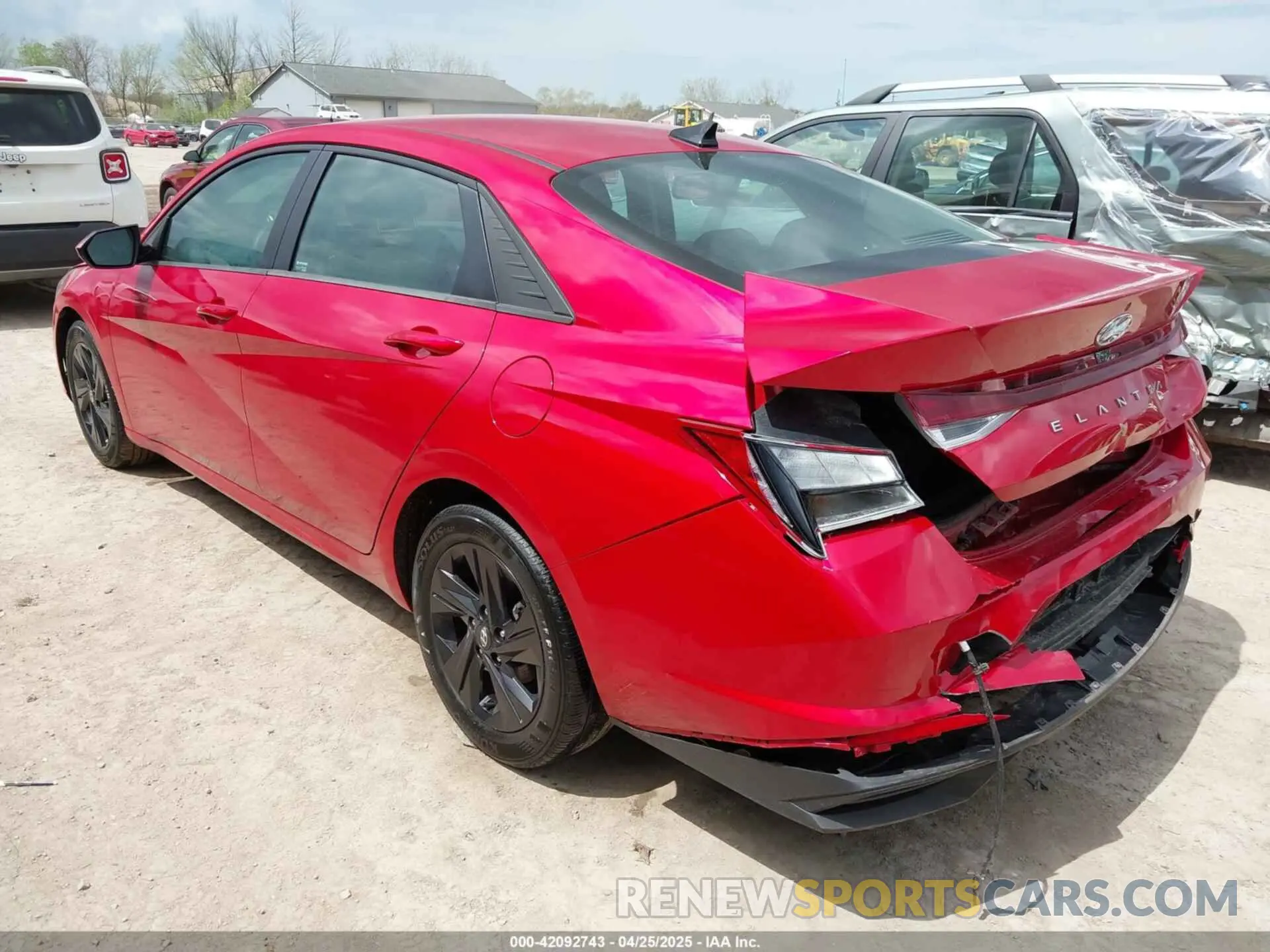 3 fotografías del automóvil dañado 5NPLM4AG1PH098568 HYUNDAI ELANTRA 2023