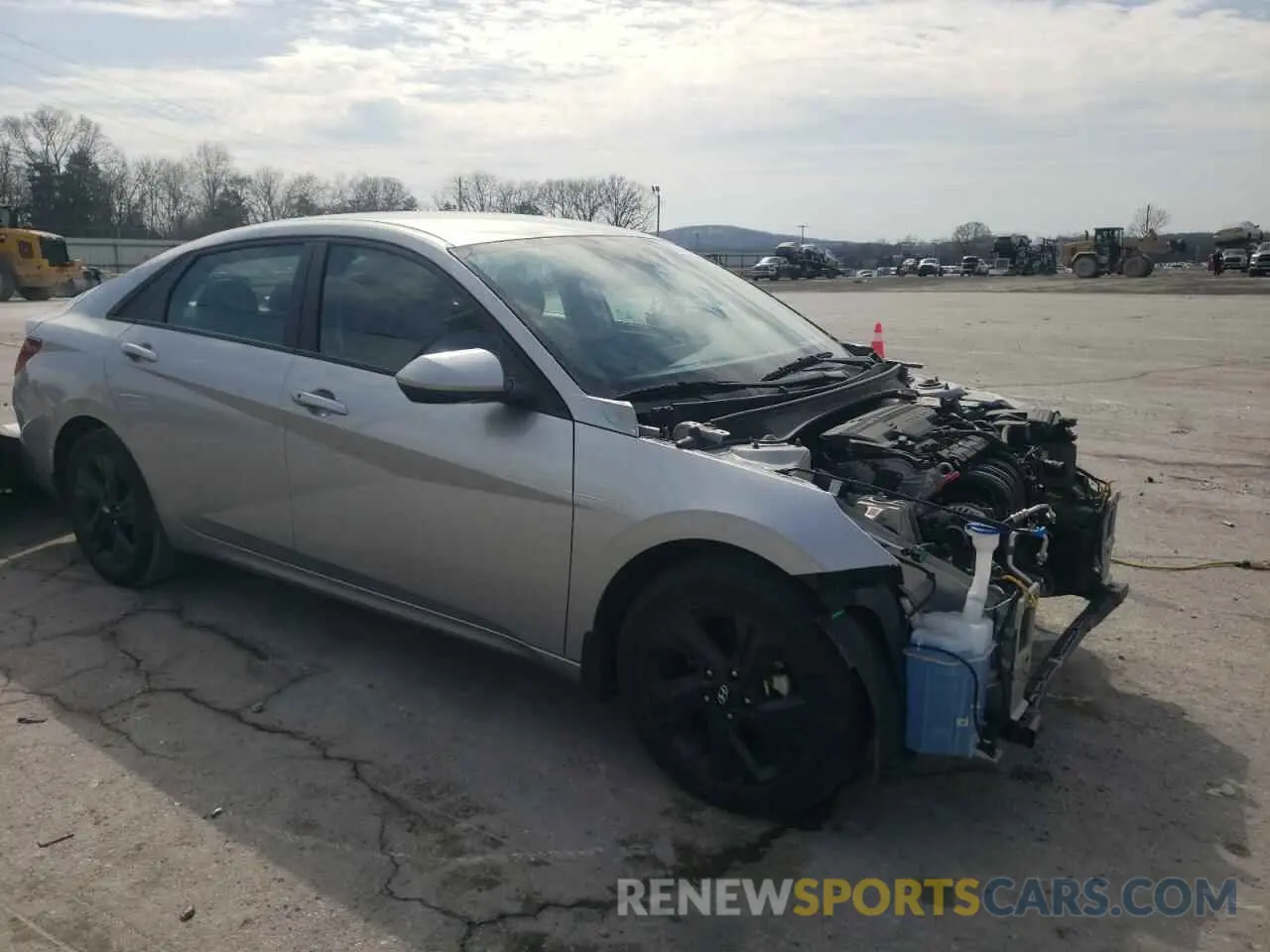 4 fotografías del automóvil dañado 5NPLM4AG2PH095372 HYUNDAI ELANTRA 2023