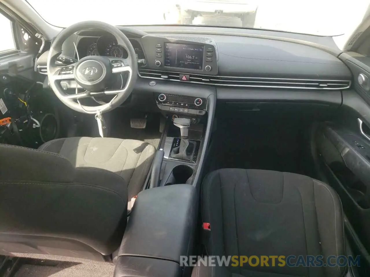 8 fotografías del automóvil dañado 5NPLM4AG2PH095372 HYUNDAI ELANTRA 2023
