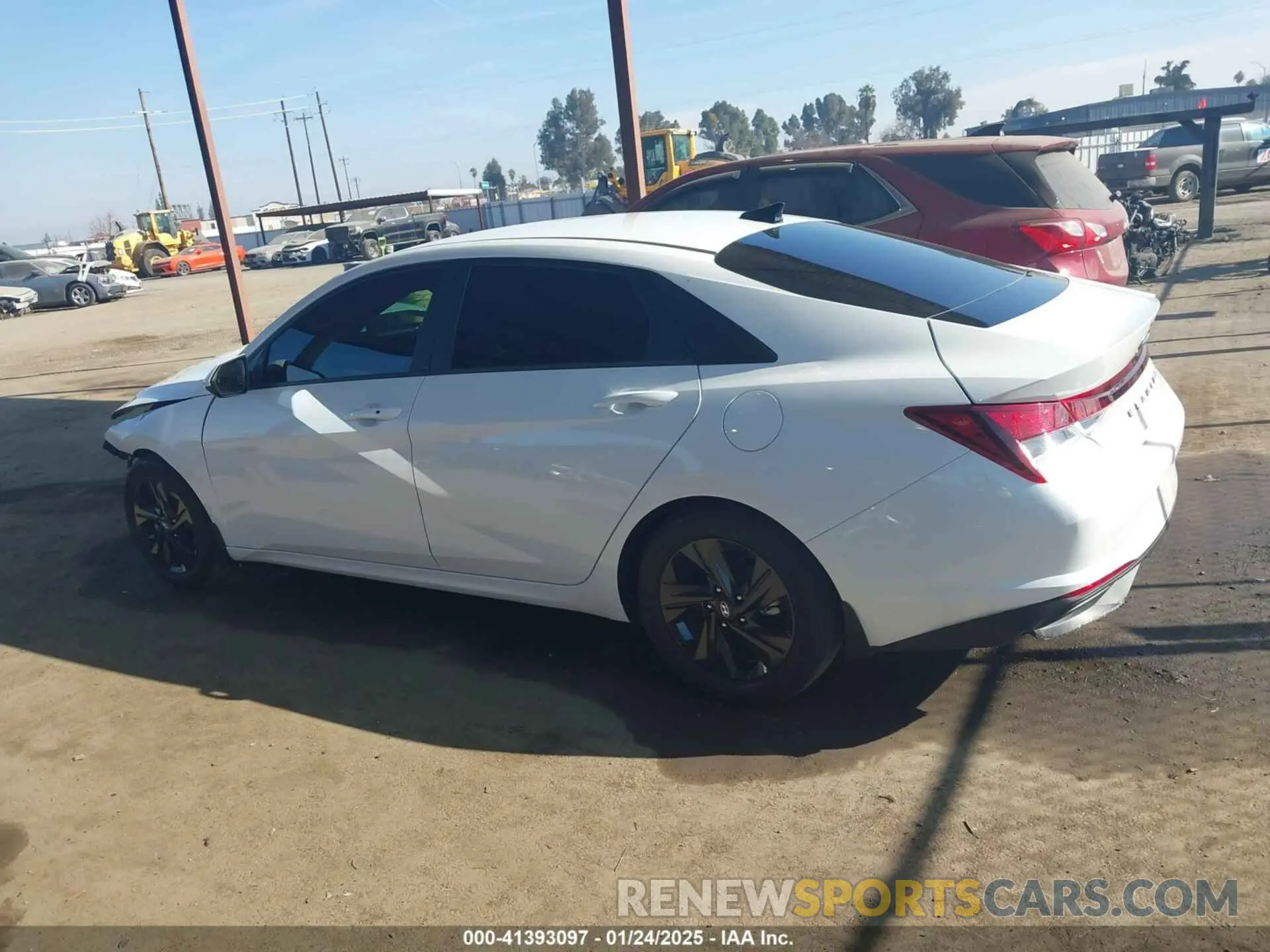 15 fotografías del automóvil dañado 5NPLM4AG3PH093811 HYUNDAI ELANTRA 2023