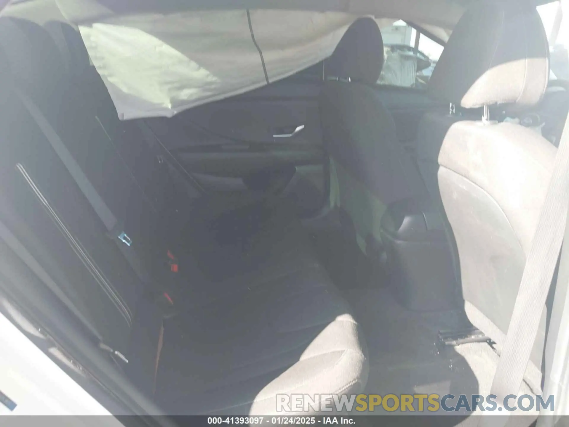 8 fotografías del automóvil dañado 5NPLM4AG3PH093811 HYUNDAI ELANTRA 2023