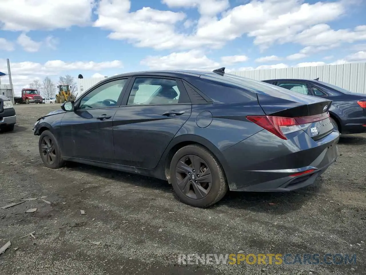 2 fotografías del automóvil dañado 5NPLM4AG4PH093770 HYUNDAI ELANTRA 2023