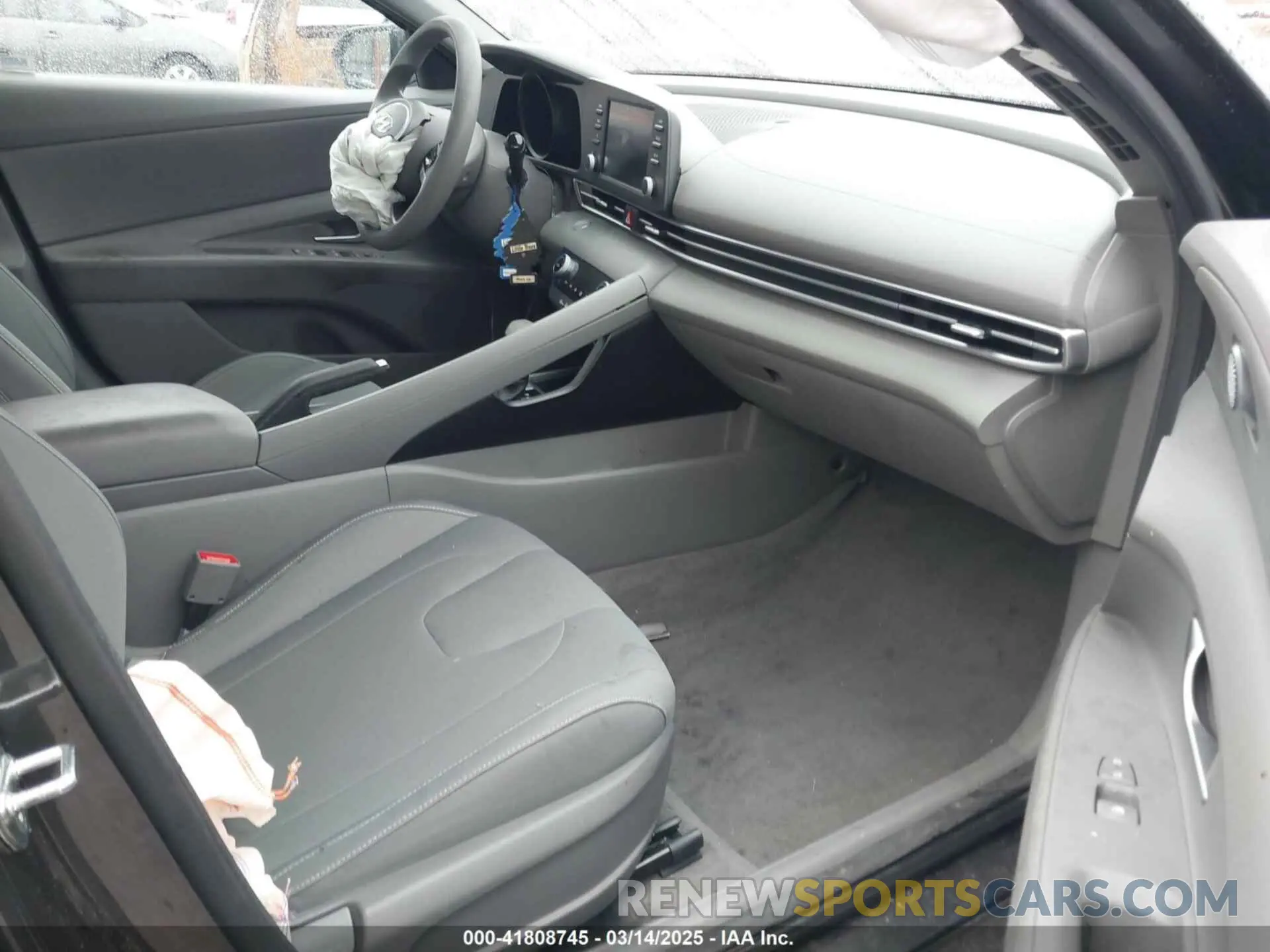 5 fotografías del automóvil dañado 5NPLM4AG4PH102824 HYUNDAI ELANTRA 2023