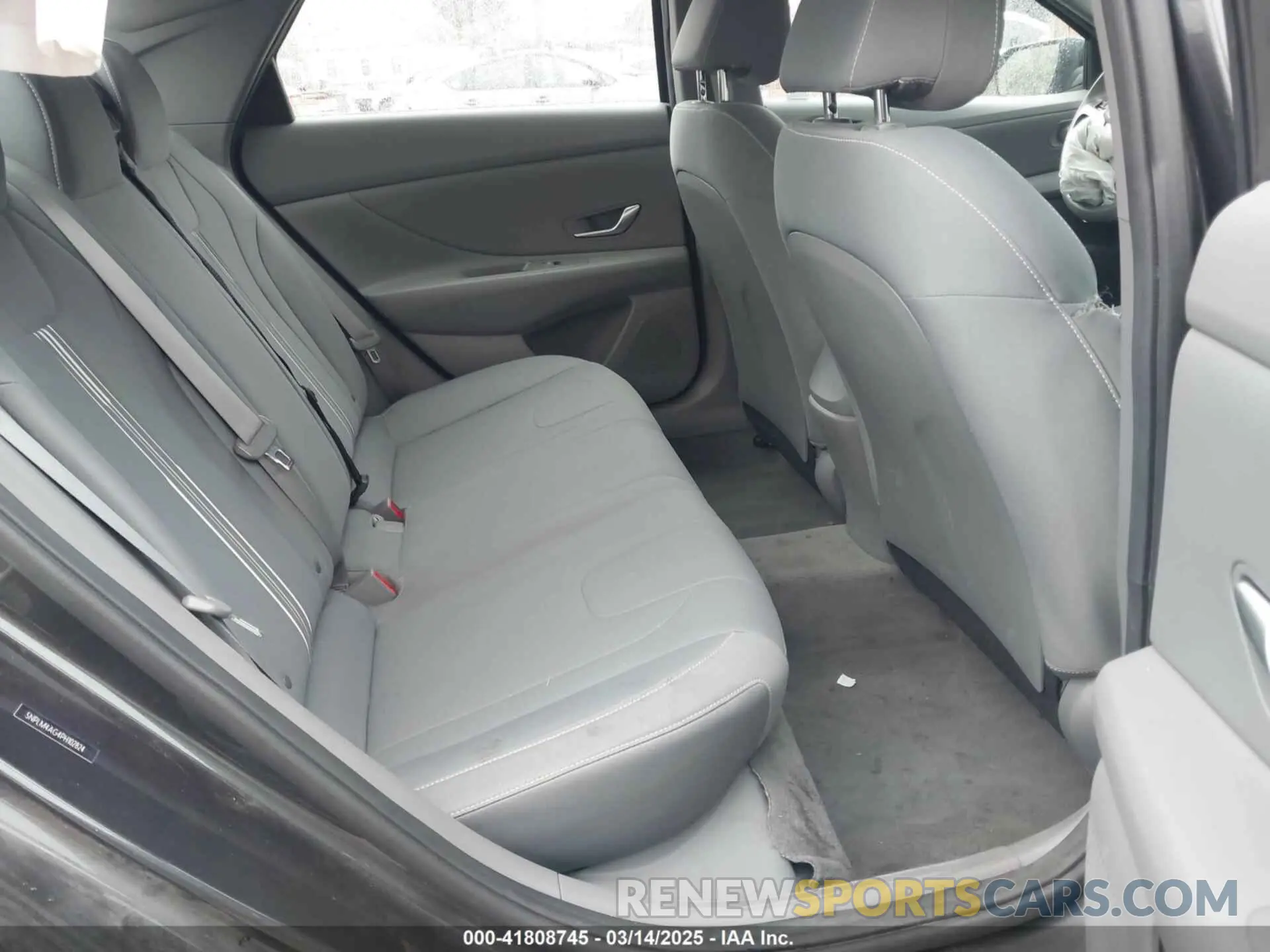 8 fotografías del automóvil dañado 5NPLM4AG4PH102824 HYUNDAI ELANTRA 2023