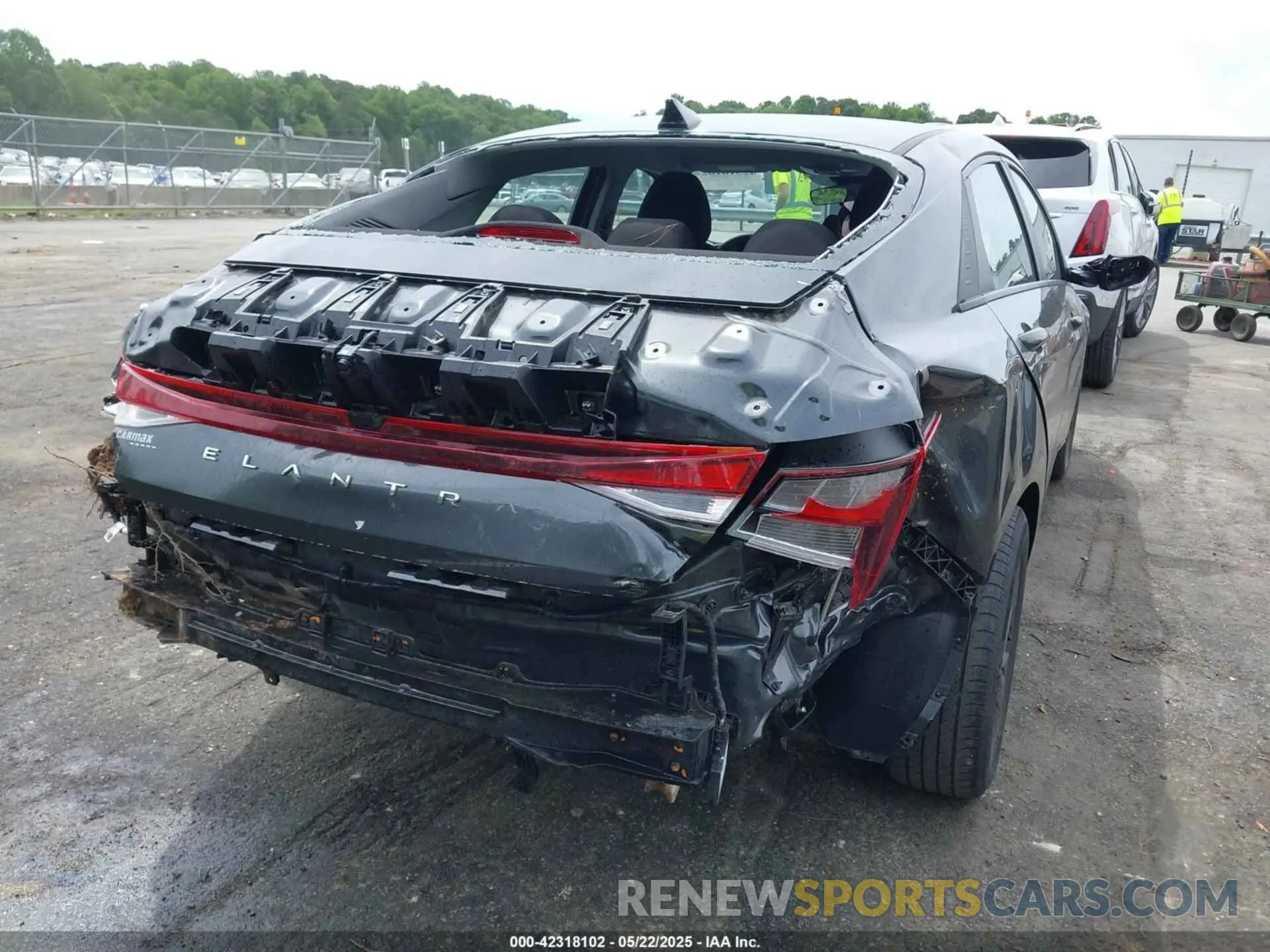 16 fotografías del automóvil dañado 5NPLM4AG5PH104517 HYUNDAI ELANTRA 2023
