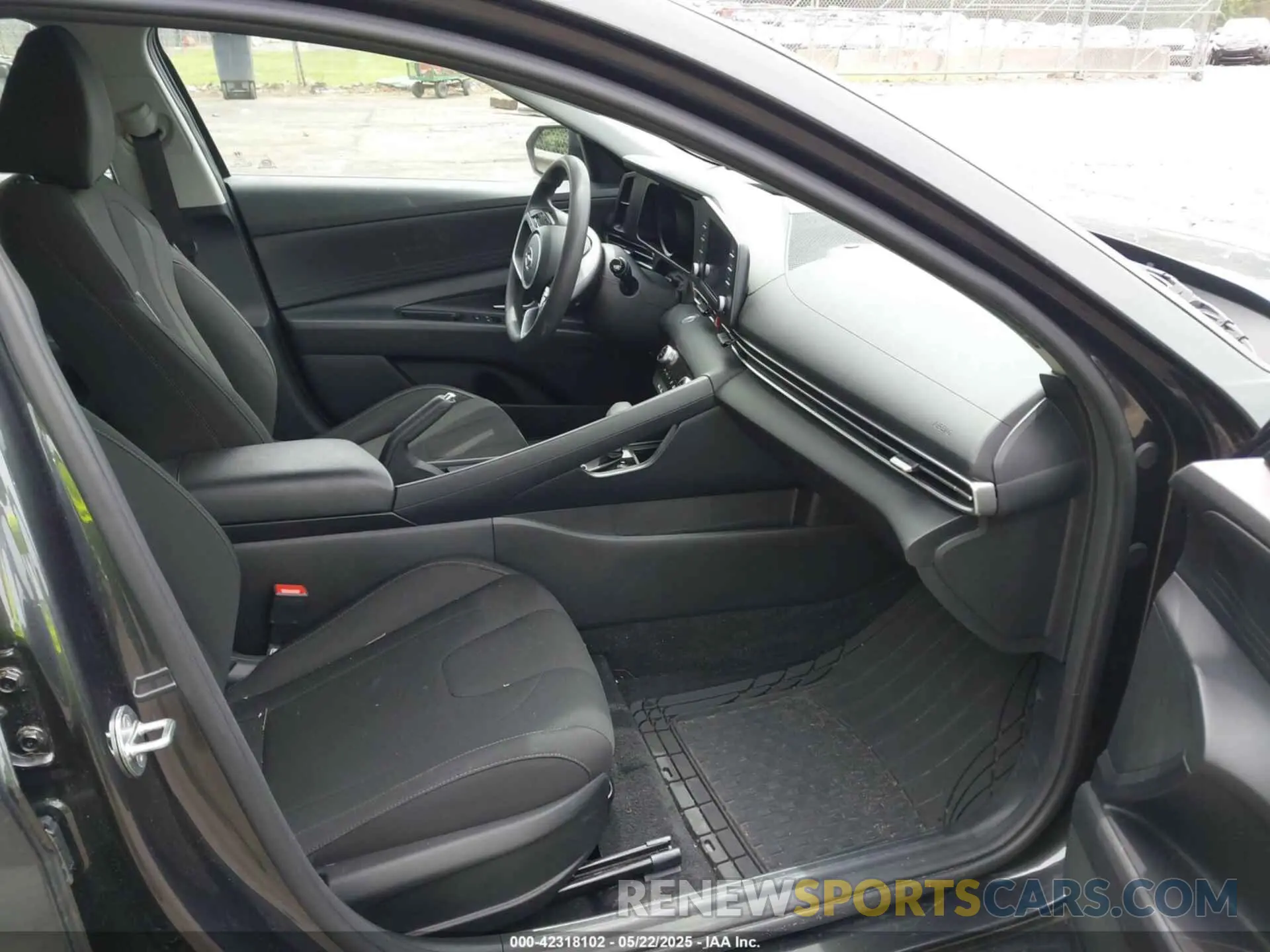 5 fotografías del automóvil dañado 5NPLM4AG5PH104517 HYUNDAI ELANTRA 2023