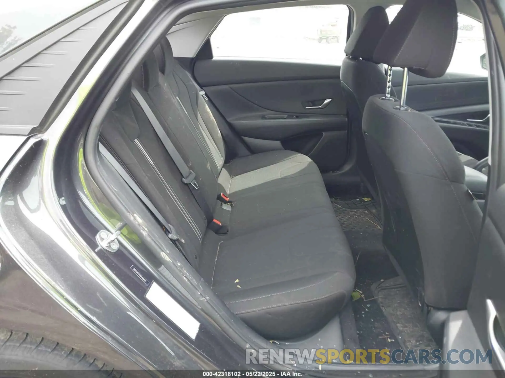 8 fotografías del automóvil dañado 5NPLM4AG5PH104517 HYUNDAI ELANTRA 2023