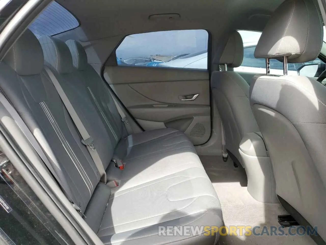 10 fotografías del automóvil dañado 5NPLM4AG6PH094189 HYUNDAI ELANTRA 2023
