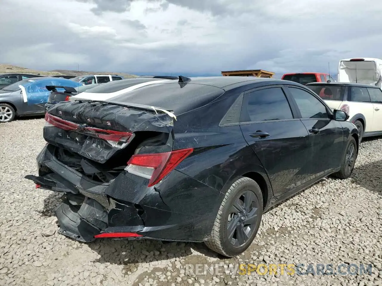 3 fotografías del automóvil dañado 5NPLM4AG6PH094189 HYUNDAI ELANTRA 2023