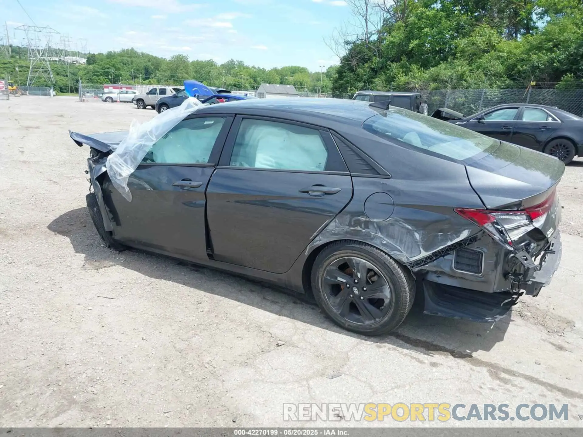 3 fotografías del automóvil dañado 5NPLM4AG6PH116434 HYUNDAI ELANTRA 2023