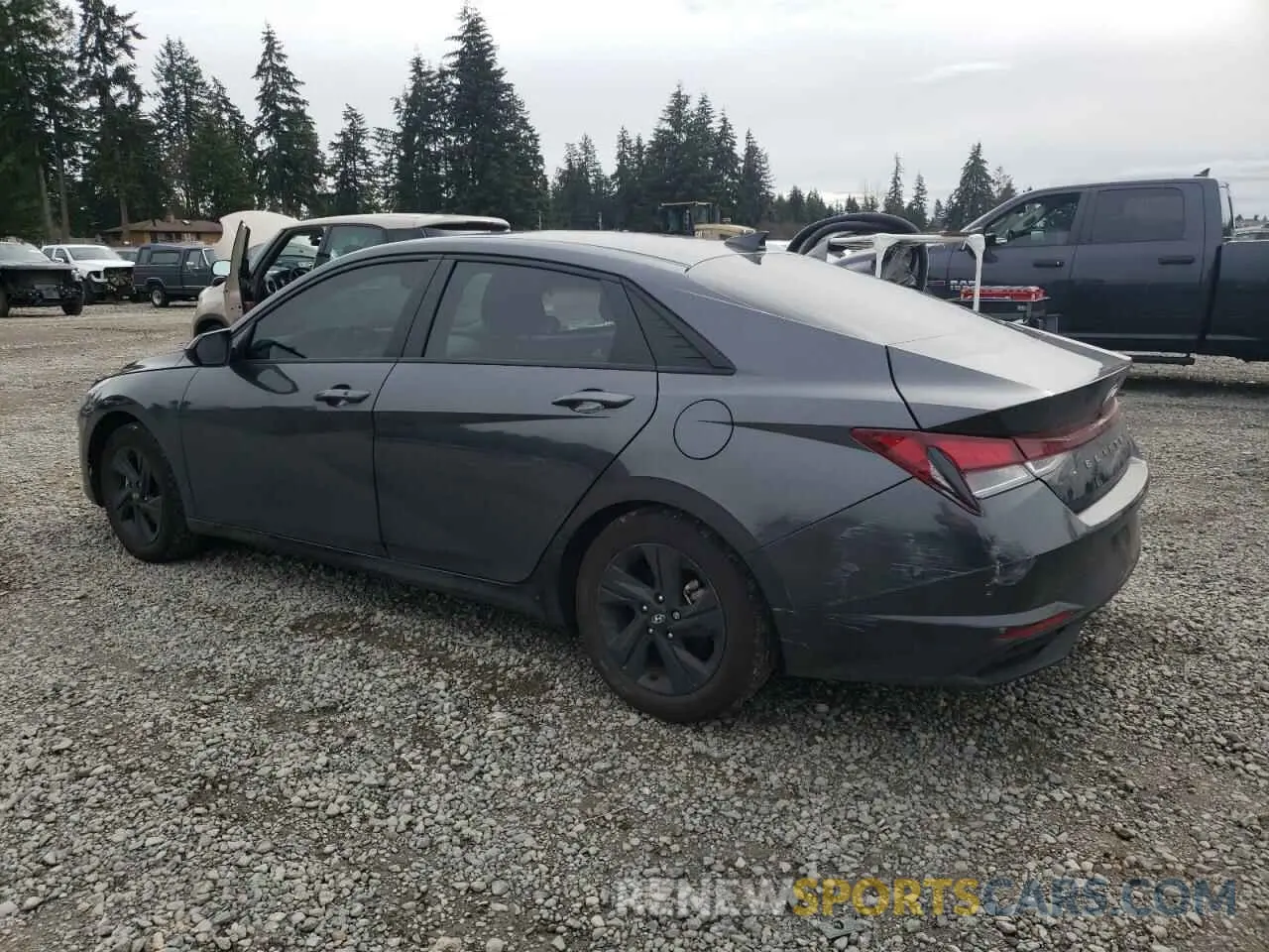 2 fotografías del automóvil dañado 5NPLM4AG6PH119575 HYUNDAI ELANTRA 2023