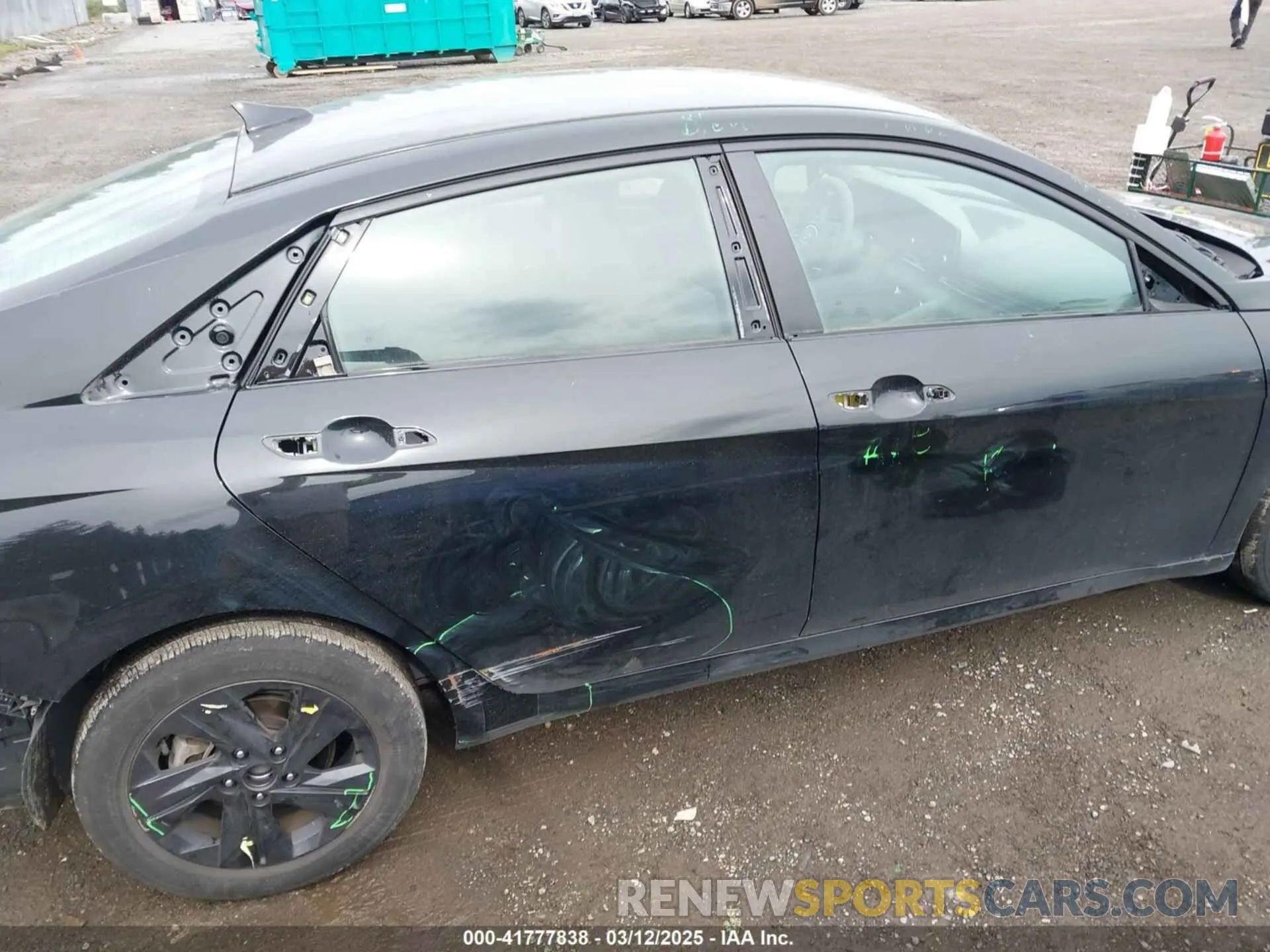14 fotografías del automóvil dañado 5NPLM4AG7PH090765 HYUNDAI ELANTRA 2023