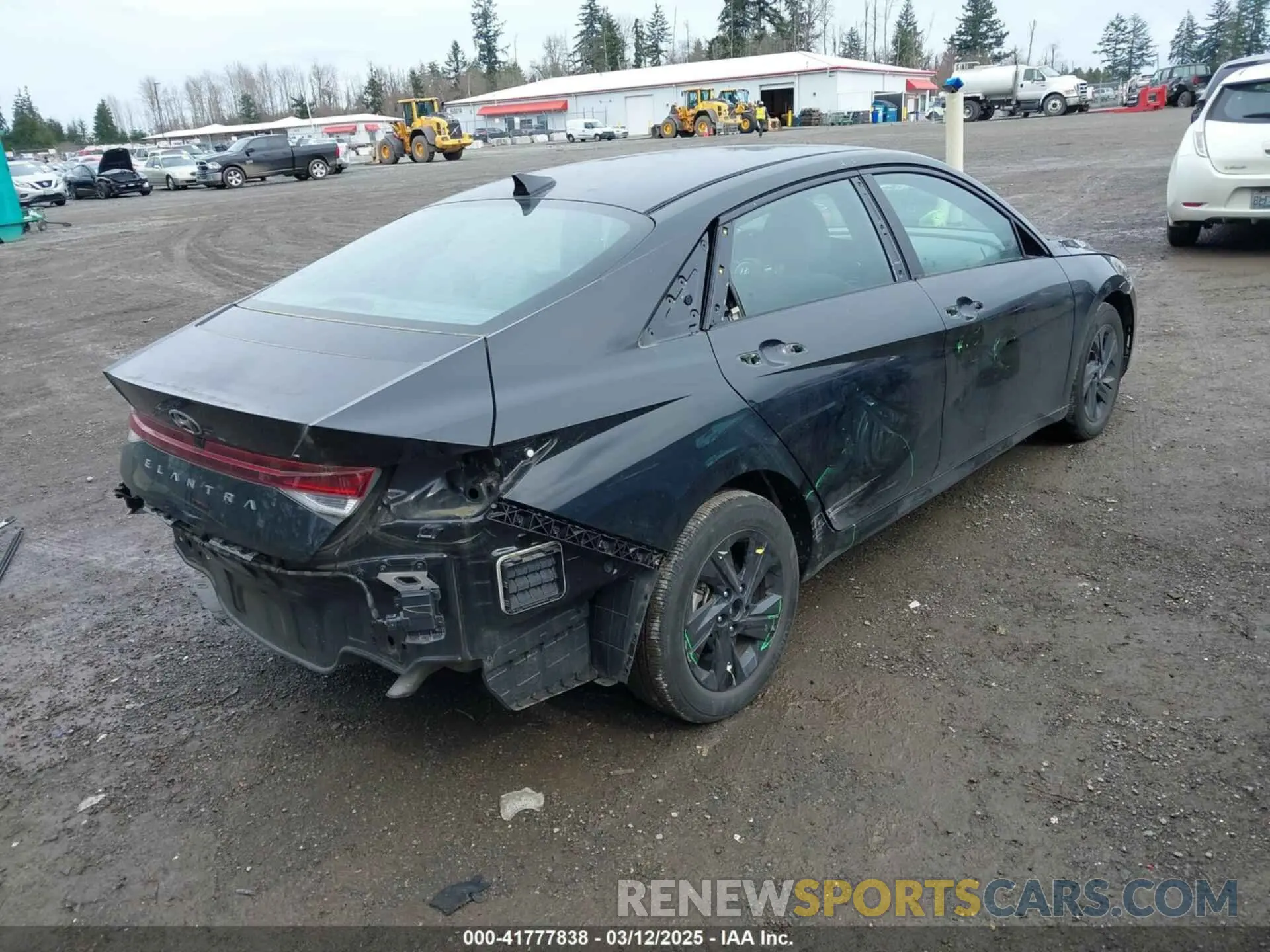 4 fotografías del automóvil dañado 5NPLM4AG7PH090765 HYUNDAI ELANTRA 2023
