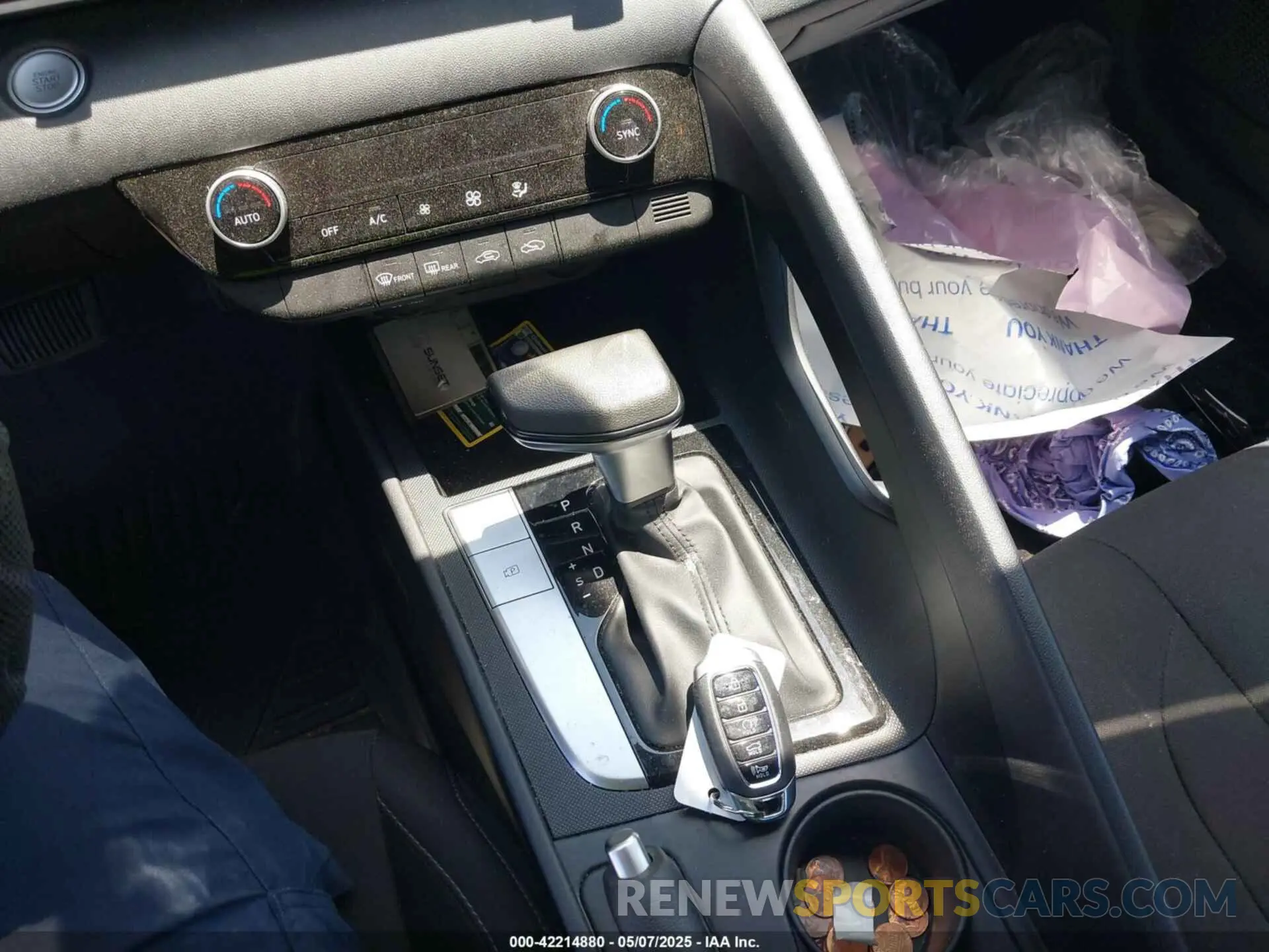 11 fotografías del automóvil dañado 5NPLM4AG7PH092869 HYUNDAI ELANTRA 2023