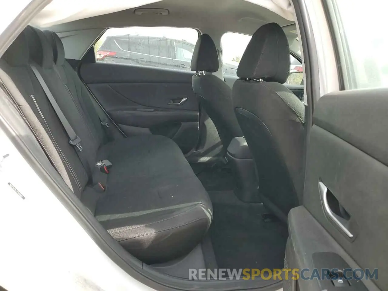 10 fotografías del automóvil dañado 5NPLM4AG7PH095416 HYUNDAI ELANTRA 2023