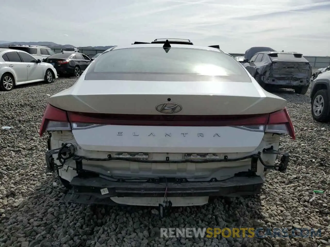 6 fotografías del automóvil dañado 5NPLM4AG7PH095416 HYUNDAI ELANTRA 2023