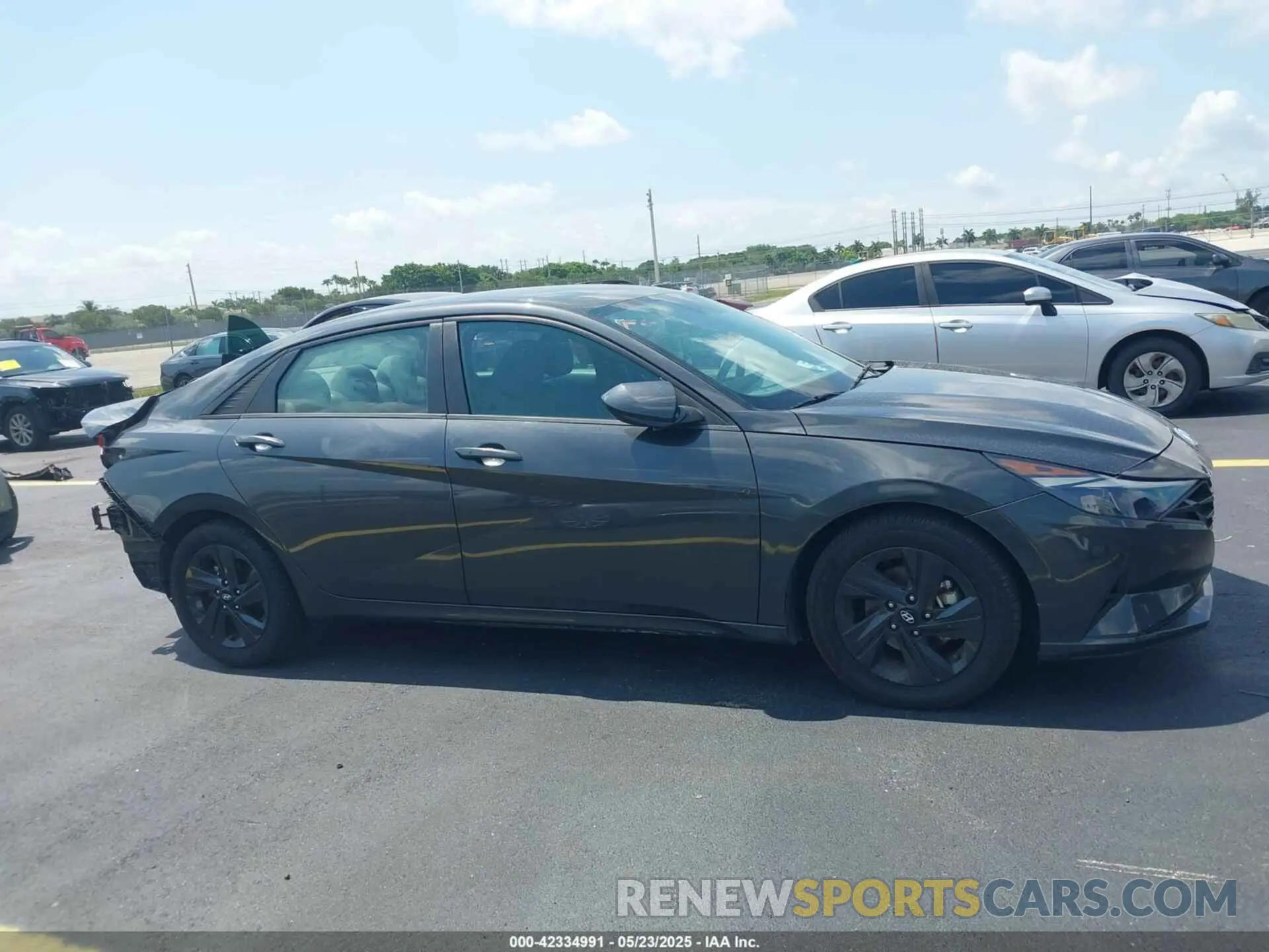 14 fotografías del automóvil dañado 5NPLM4AG7PH103787 HYUNDAI ELANTRA 2023