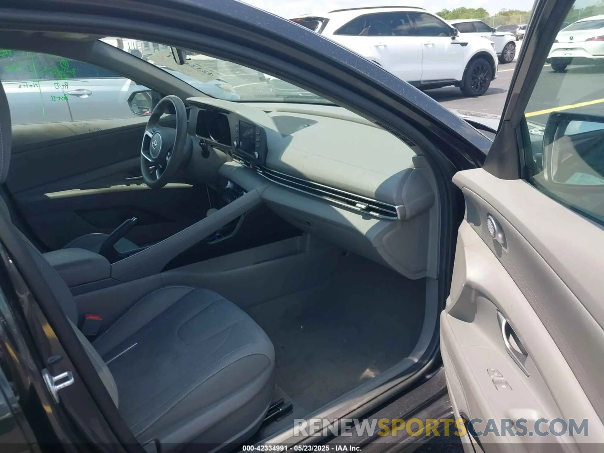5 fotografías del automóvil dañado 5NPLM4AG7PH103787 HYUNDAI ELANTRA 2023