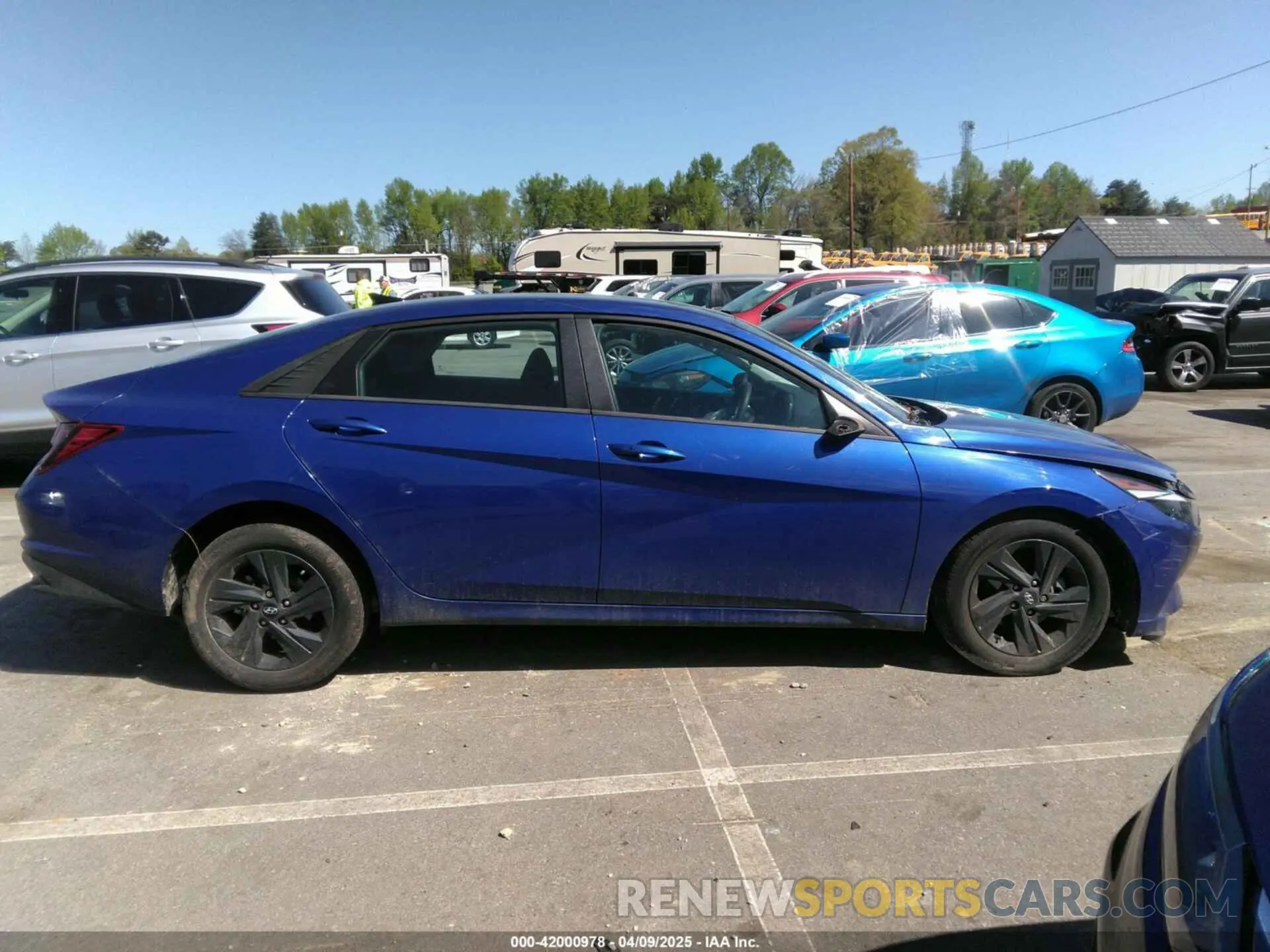 14 fotografías del automóvil dañado 5NPLM4AG8PH110215 HYUNDAI ELANTRA 2023