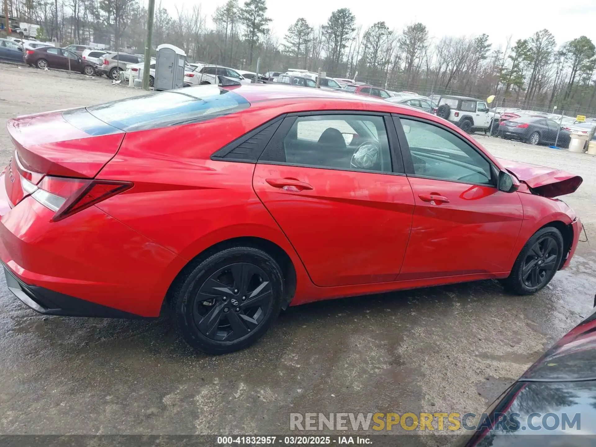 13 fotografías del automóvil dañado 5NPLM4AG9PH118971 HYUNDAI ELANTRA 2023