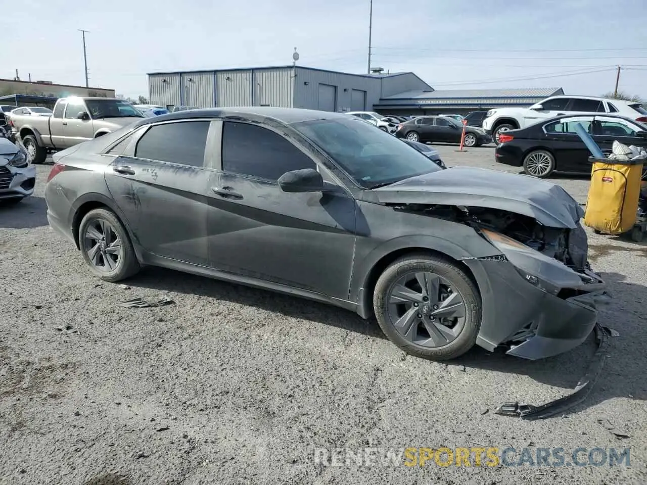 4 fotografías del automóvil dañado 5NPLM4AGXPH092865 HYUNDAI ELANTRA 2023