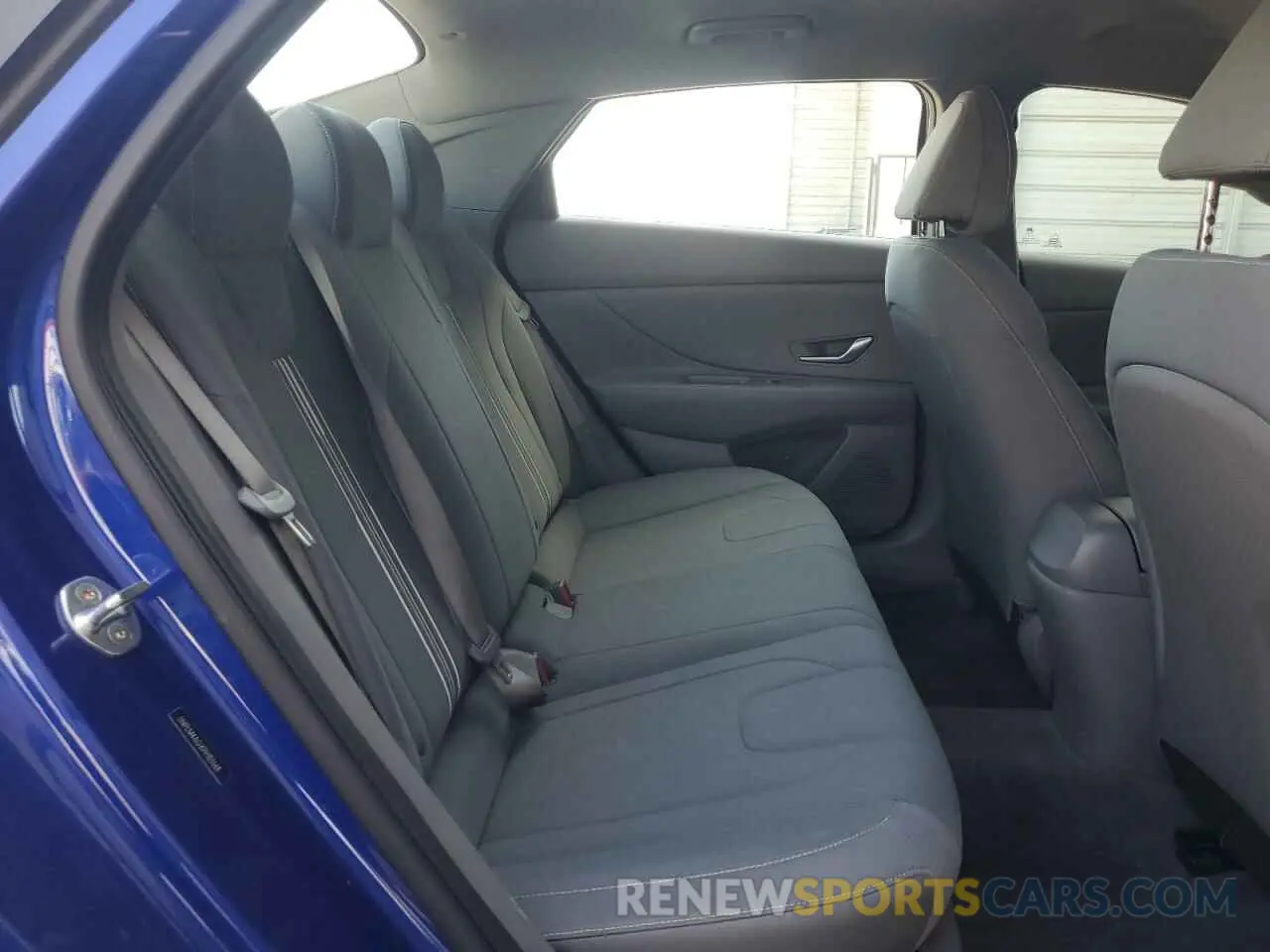 10 fotografías del automóvil dañado 5NPLM4AGXPH103668 HYUNDAI ELANTRA 2023