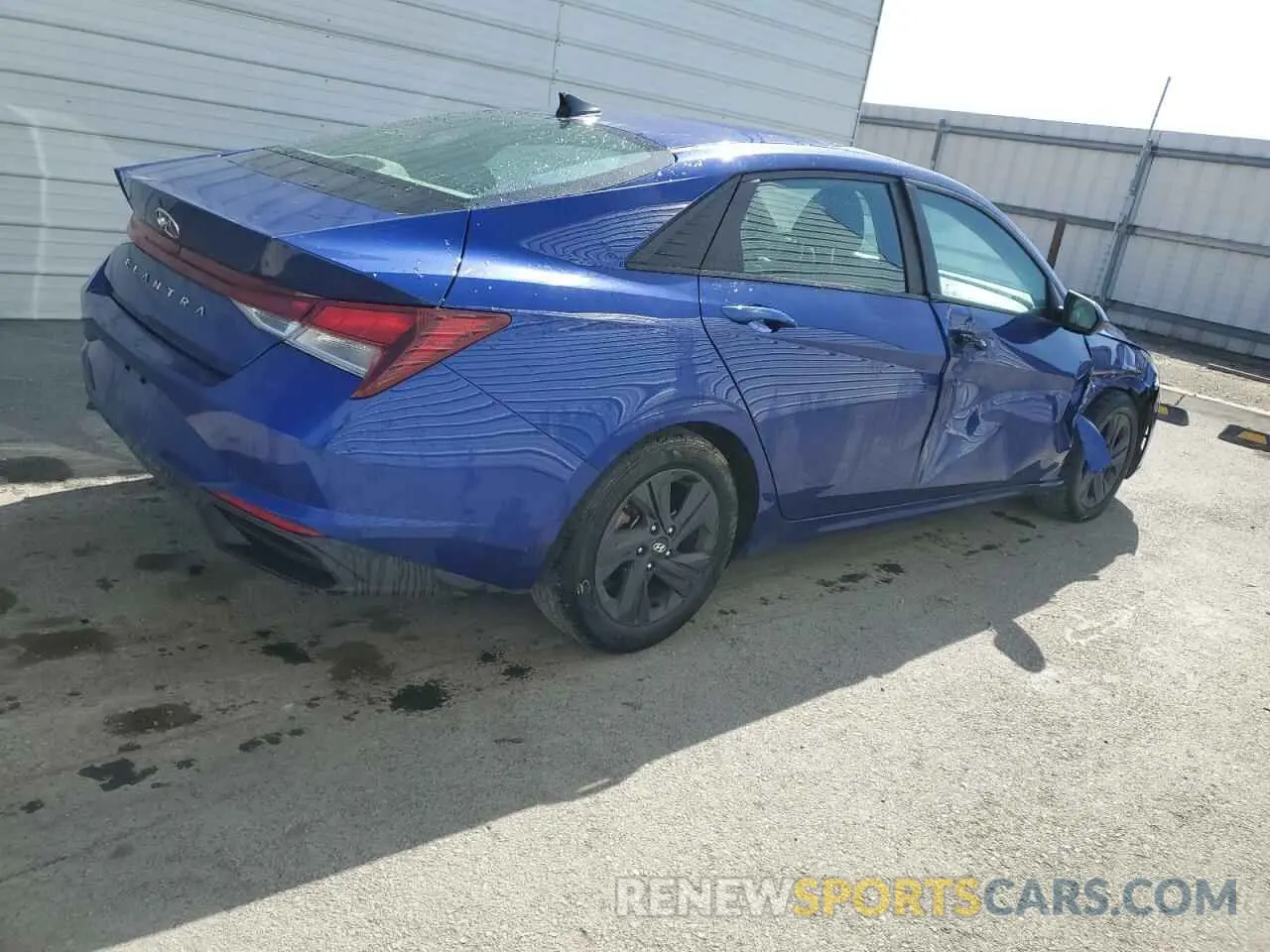 3 fotografías del automóvil dañado 5NPLM4AGXPH103668 HYUNDAI ELANTRA 2023