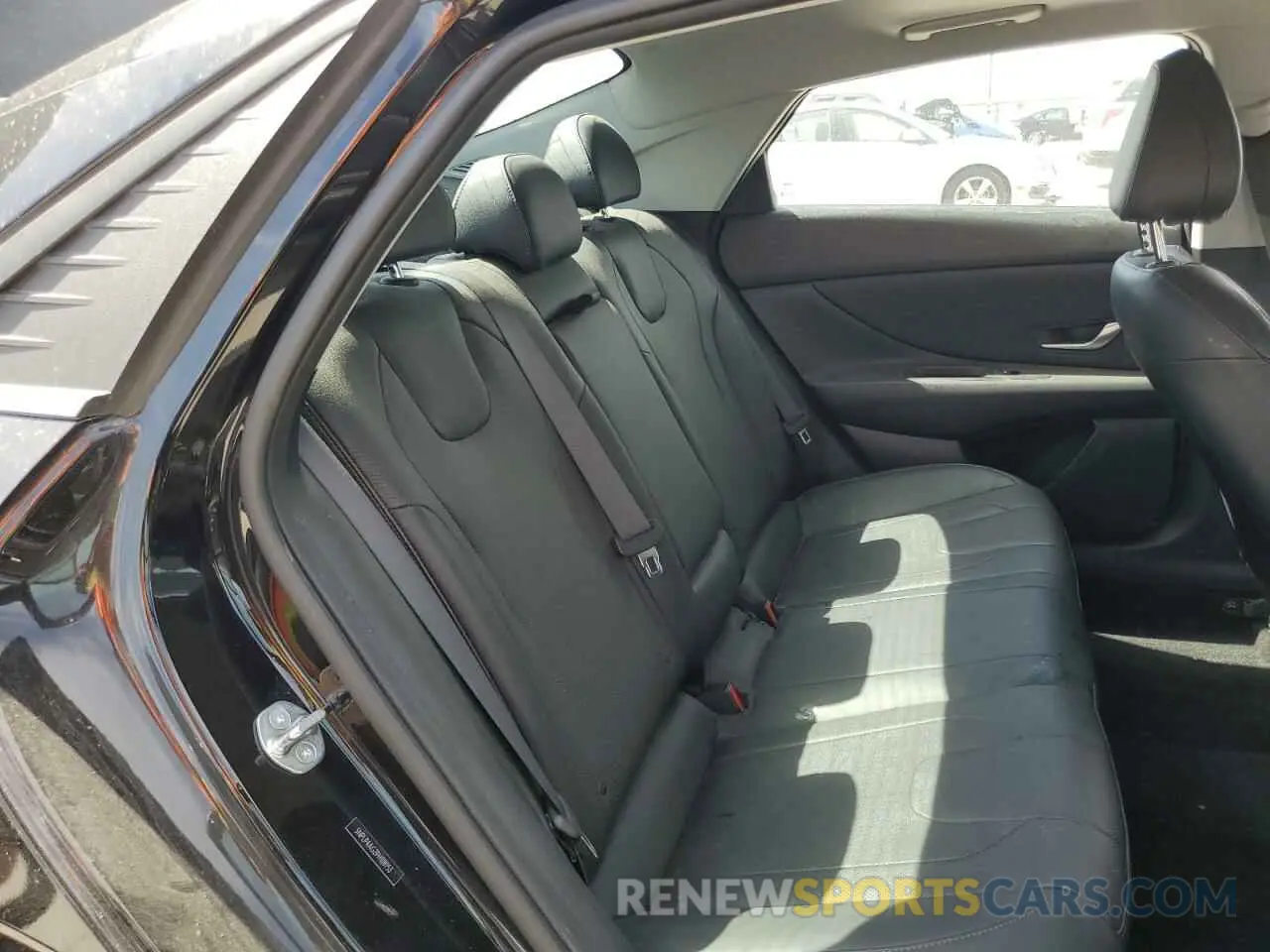 10 fotografías del automóvil dañado 5NPLP4AG2PH108953 HYUNDAI ELANTRA 2023