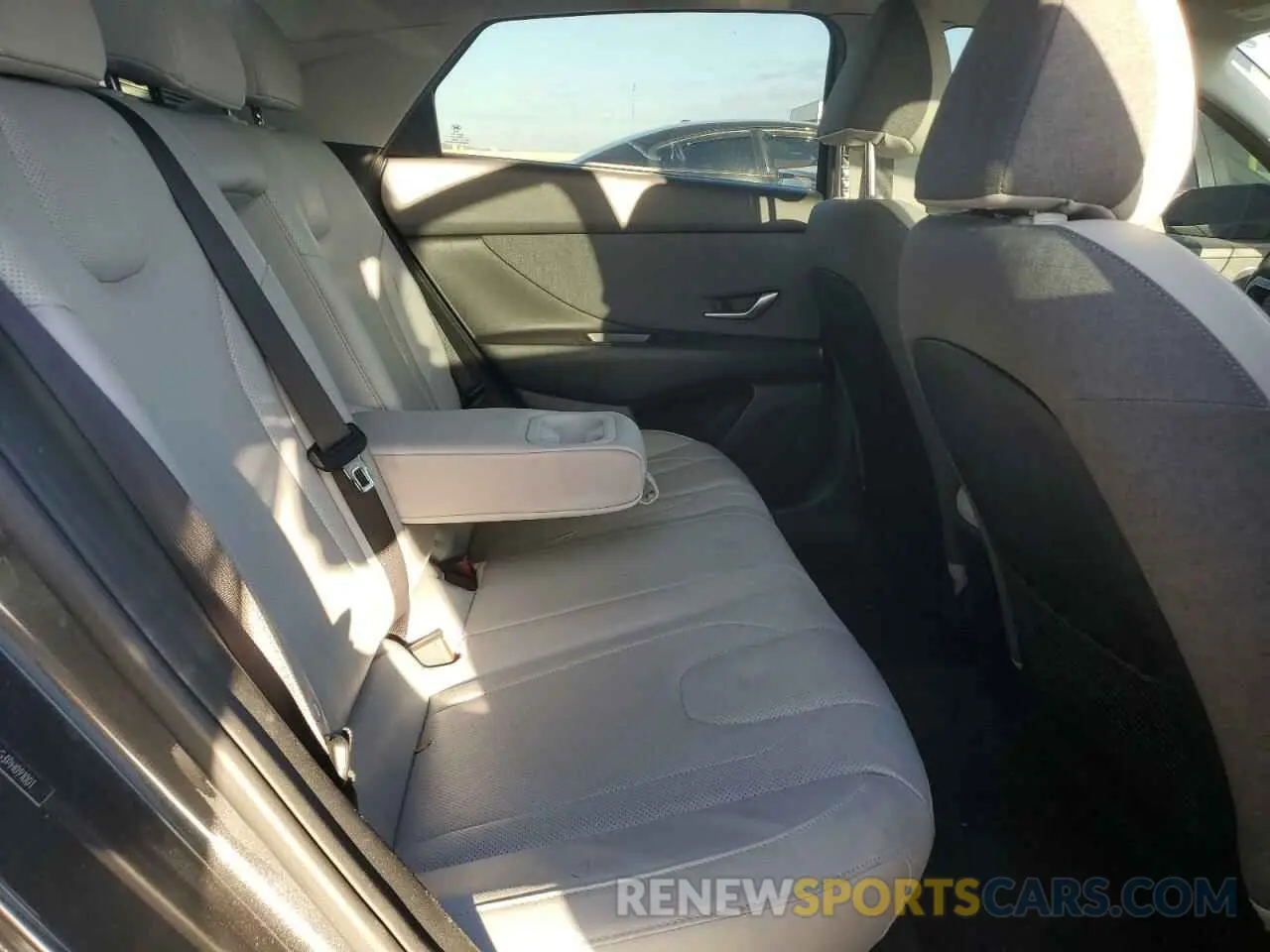 10 fotografías del automóvil dañado 5NPLP4AG3PH091001 HYUNDAI ELANTRA 2023