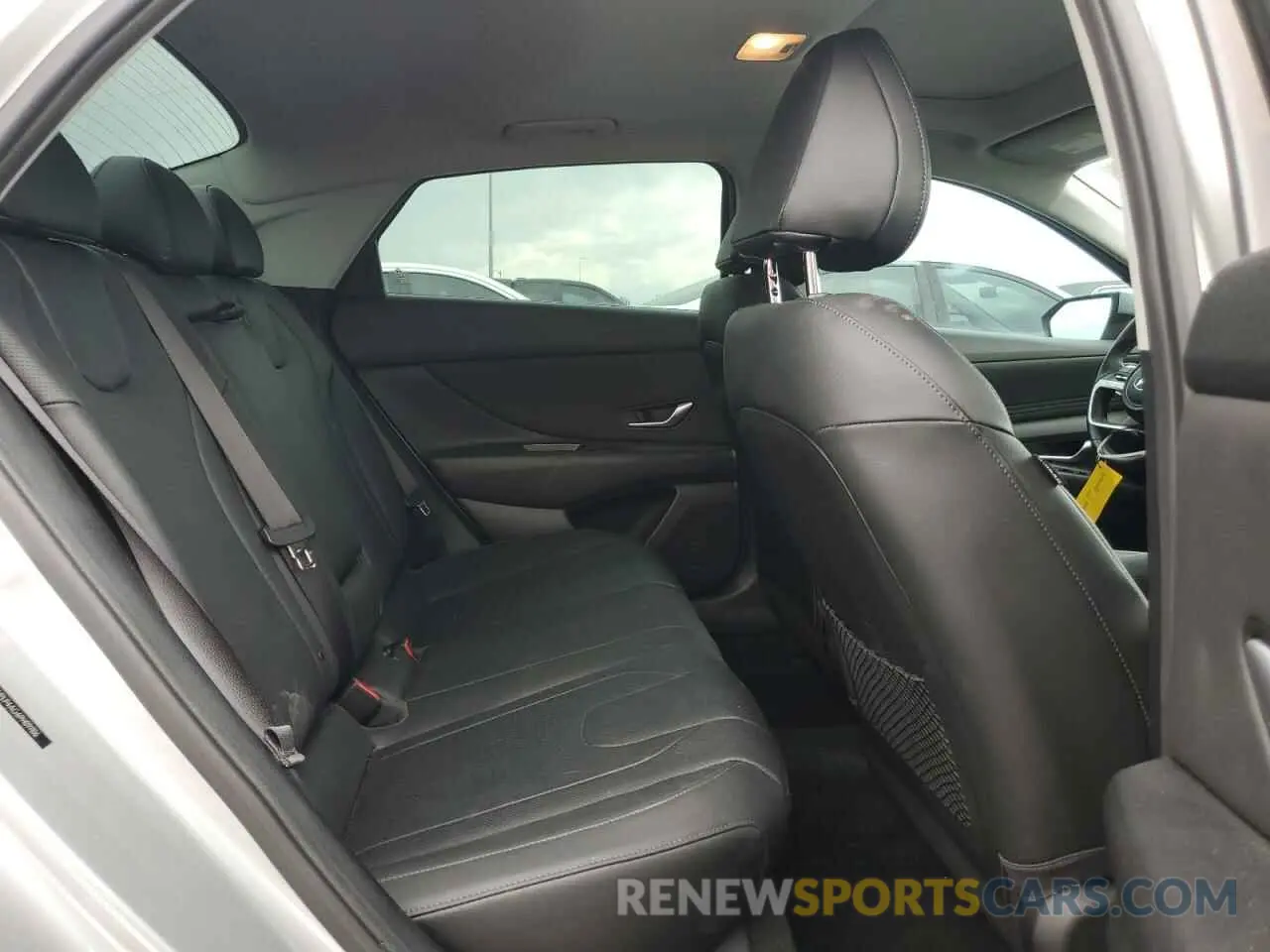 10 fotografías del automóvil dañado 5NPLP4AG6PH091106 HYUNDAI ELANTRA 2023