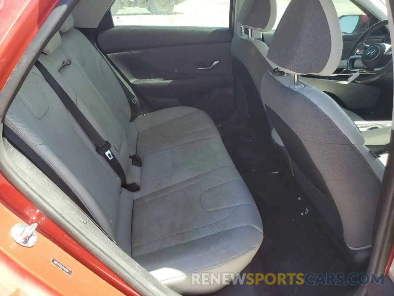 10 fotografías del automóvil dañado 5NPLP4AG6PH109054 HYUNDAI ELANTRA 2023