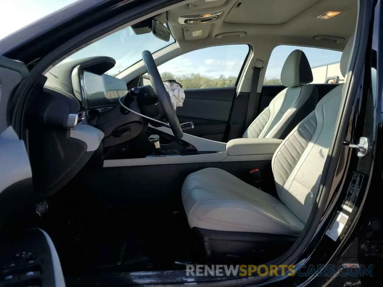 7 fotografías del automóvil dañado 5NPLP4AG8PH110996 HYUNDAI ELANTRA 2023