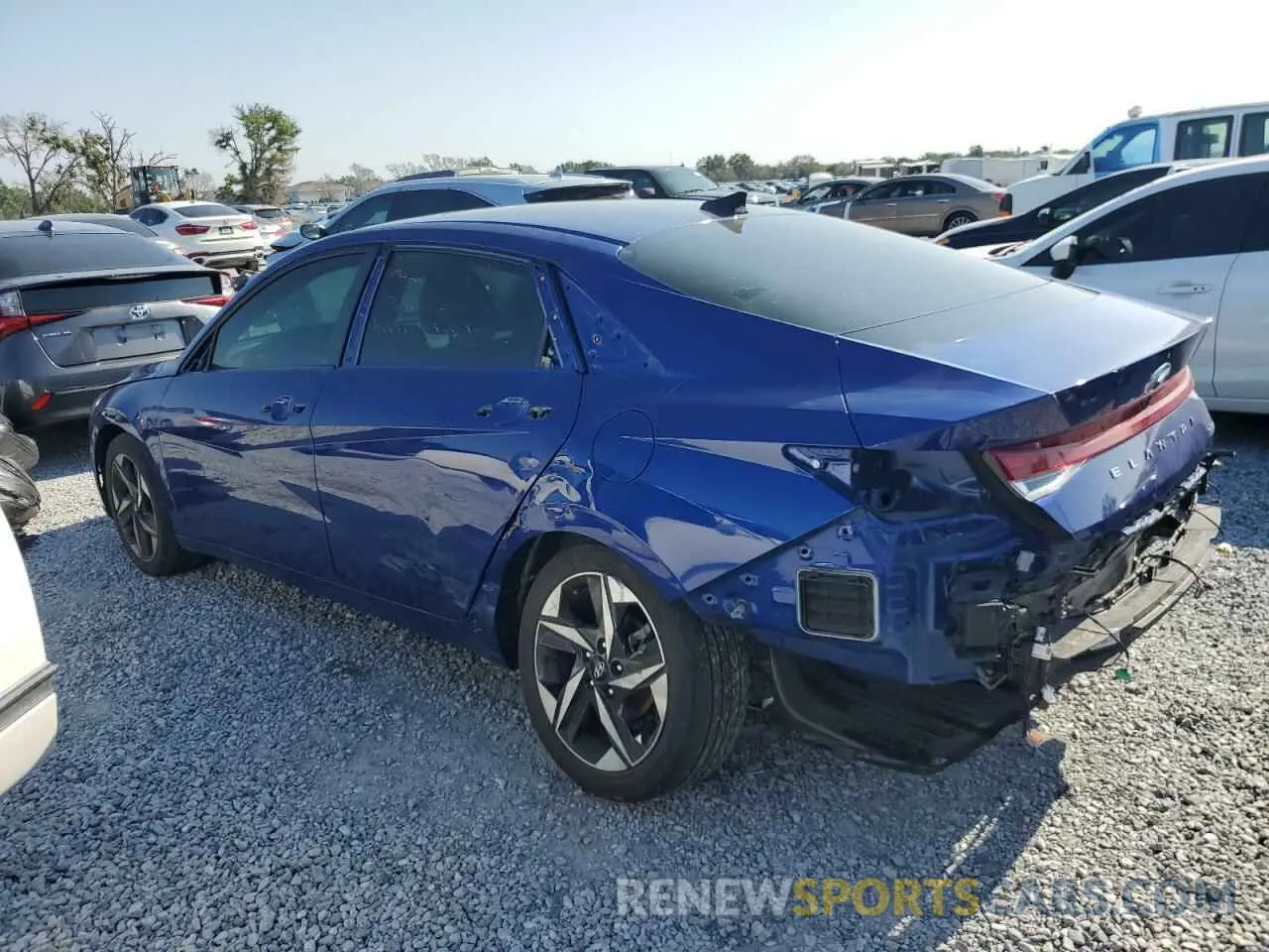 2 fotografías del automóvil dañado 5NPLP4AG9PH097093 HYUNDAI ELANTRA 2023